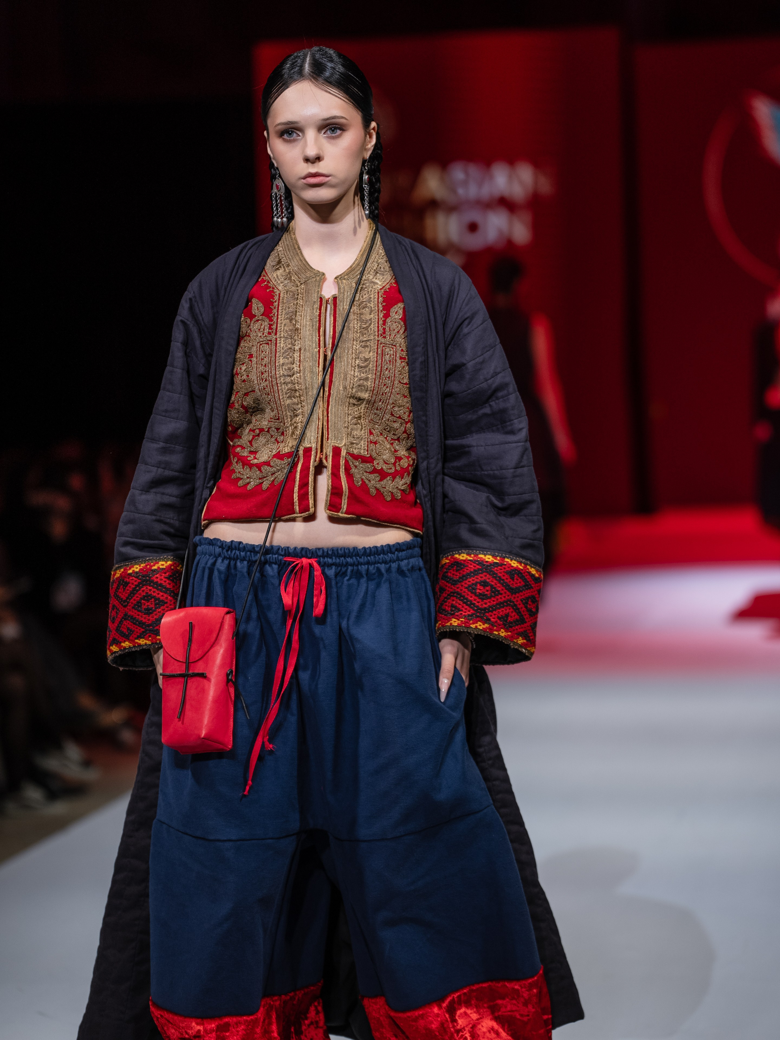 EURASIAN FASHION WEEK Reberth. Сайт Алматинского НЮ АРТ, будуар и фэшн фотографа Дениса Карпенко