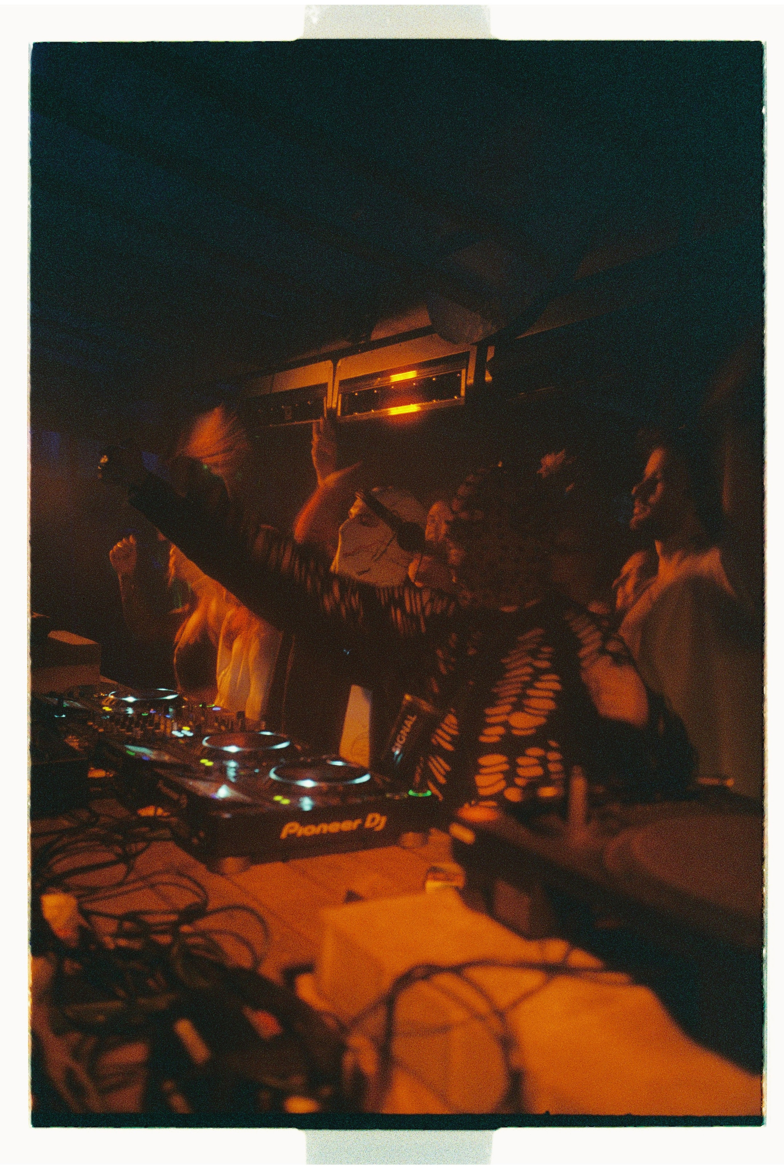 Signal 2024. @tomrus: Рустам Шагиморданов — фотограф