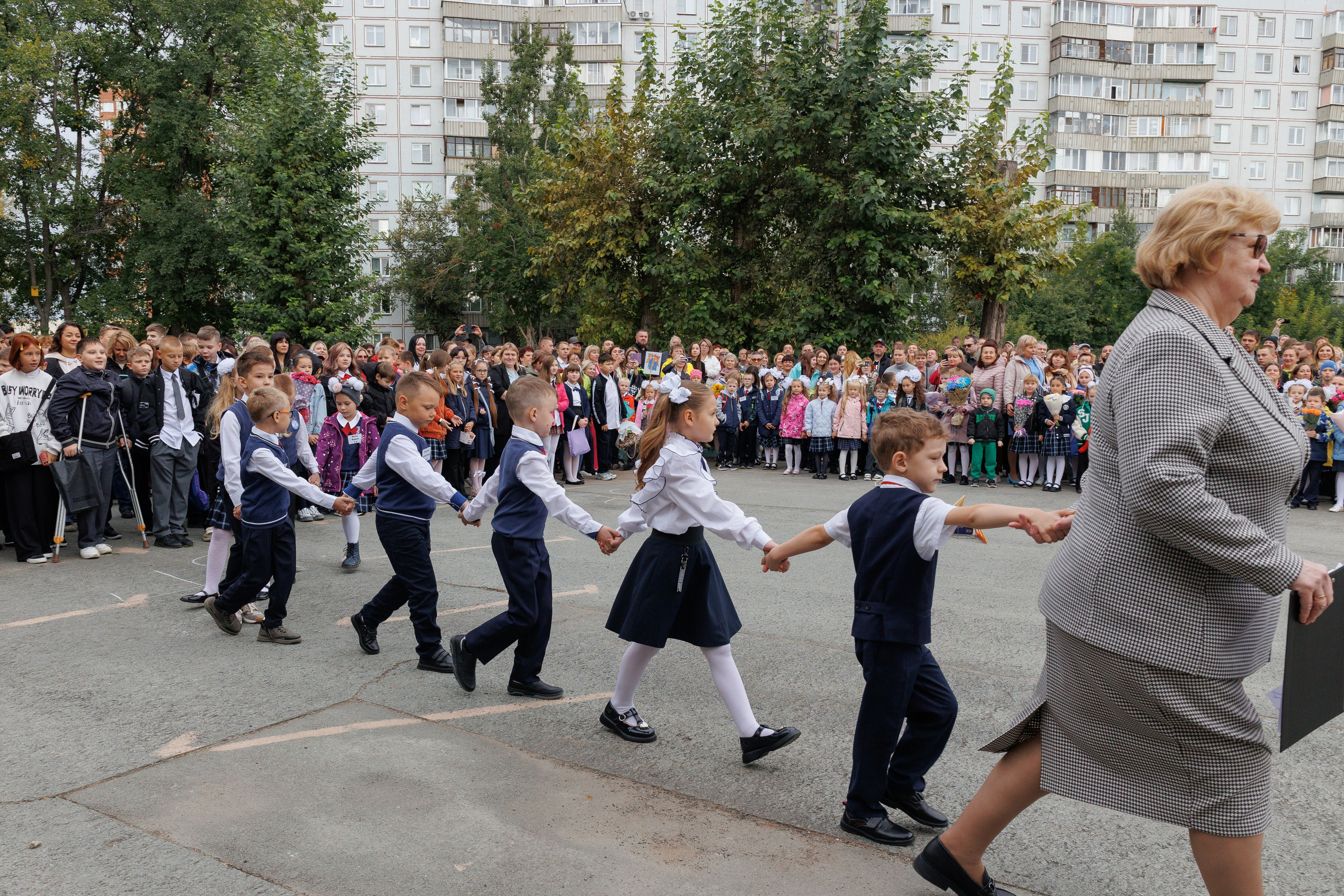 День знаний 2024. Лицей № 28. Фотомастерская Воробьевых