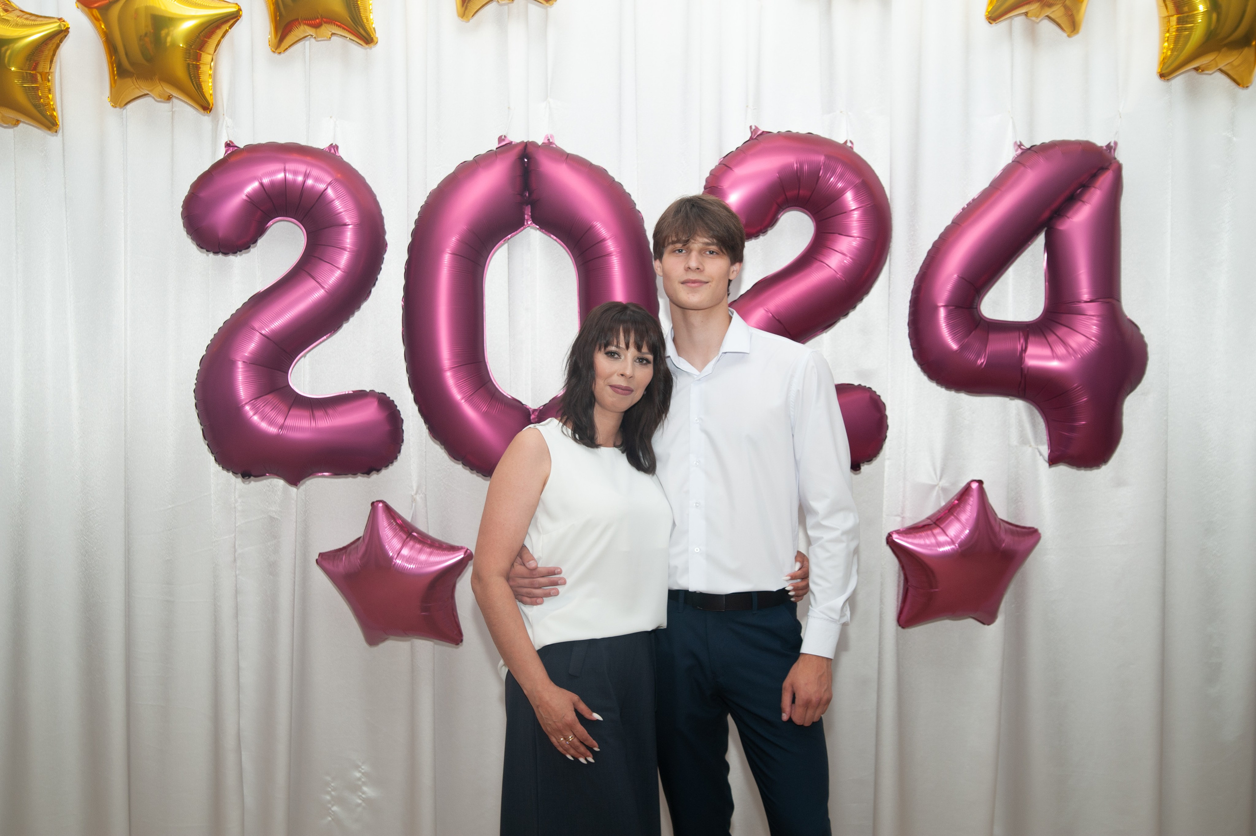 Выпускной МАОУ СОШ № 17 им. Эдуарда Есаяна. Свадебный и семейный фотограф Денис Лукьянов в Краснодаре, Краснодарском крае и Республике Крым