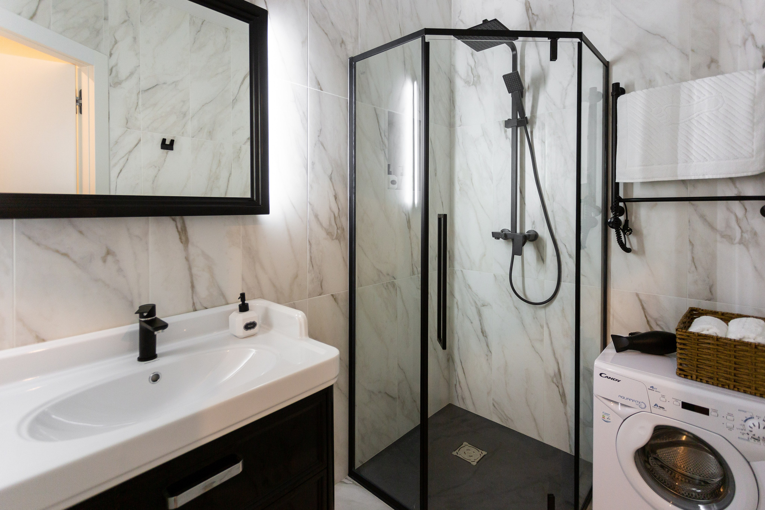 Двухкомнатная Желтый. Репортажный фотограф Анастасия Головко