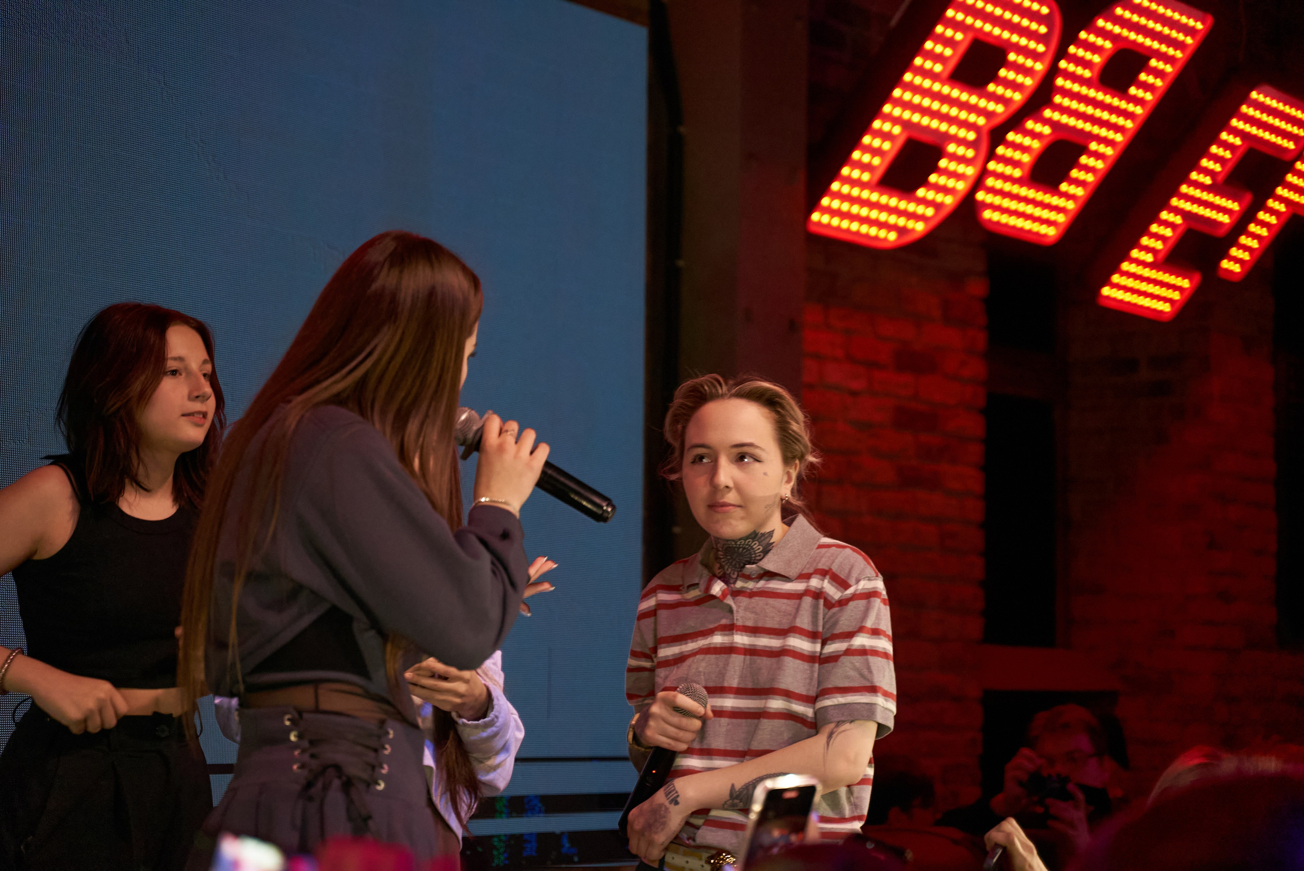 Госпожа Эвелин X Mozee Montana. TRINITY GRAPH