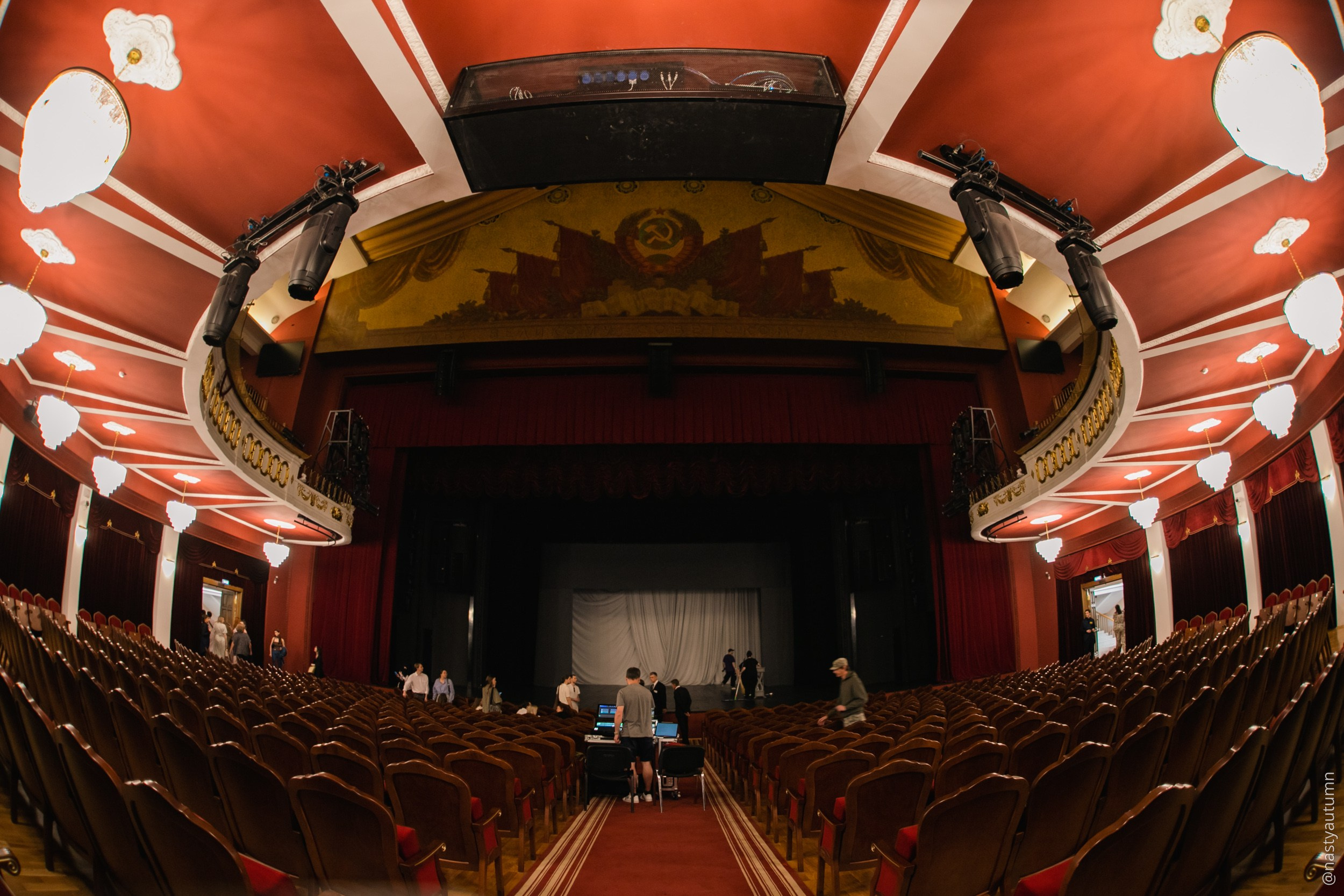 Генеральный прогон «Маяковский. Я сам.». Репортажный и концертный фотограф в Москве Анастасия Осень