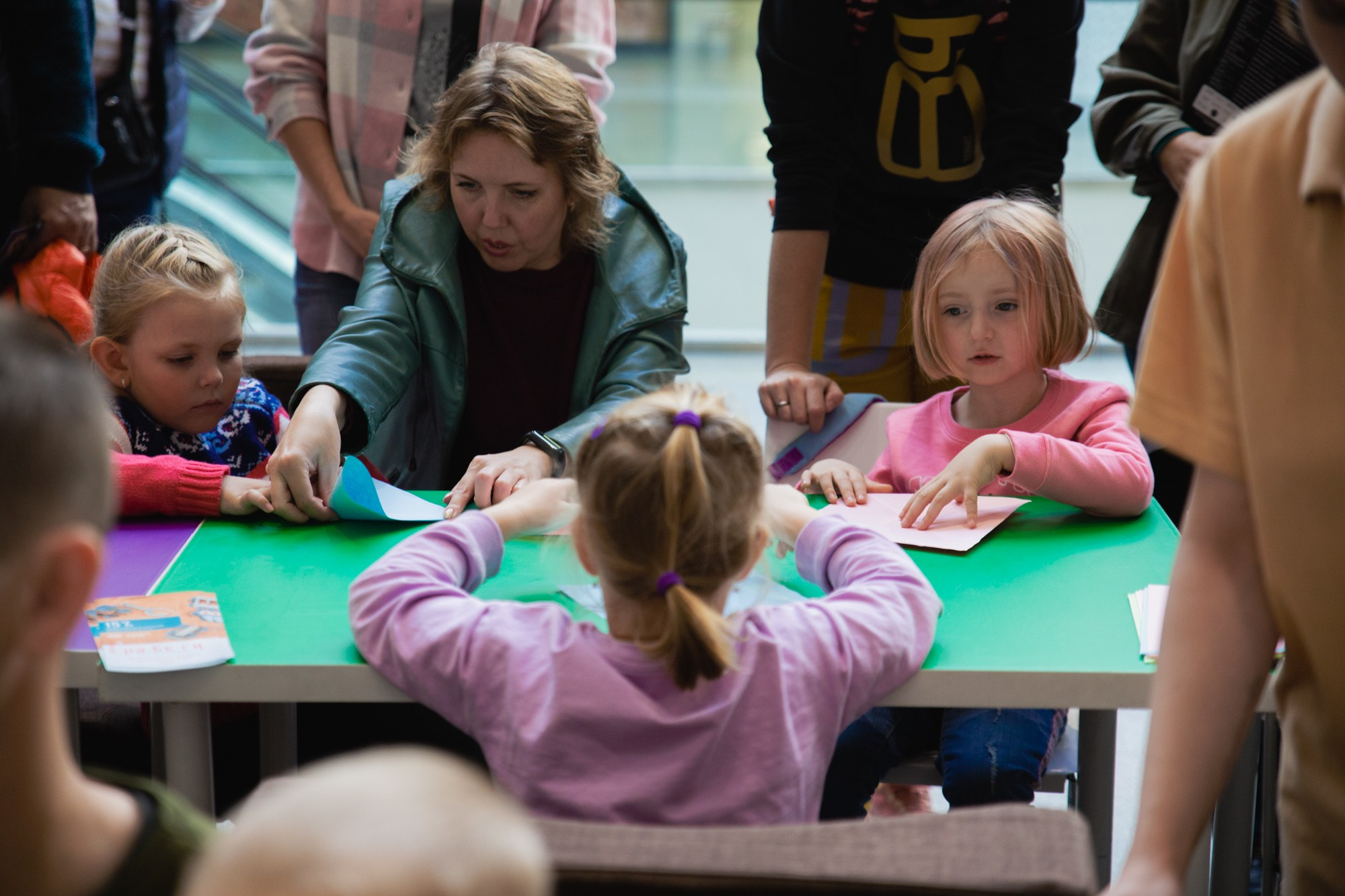 Сказка в ТЦ Океания. Репортажный и концертный фотограф в Москве Анастасия Осень