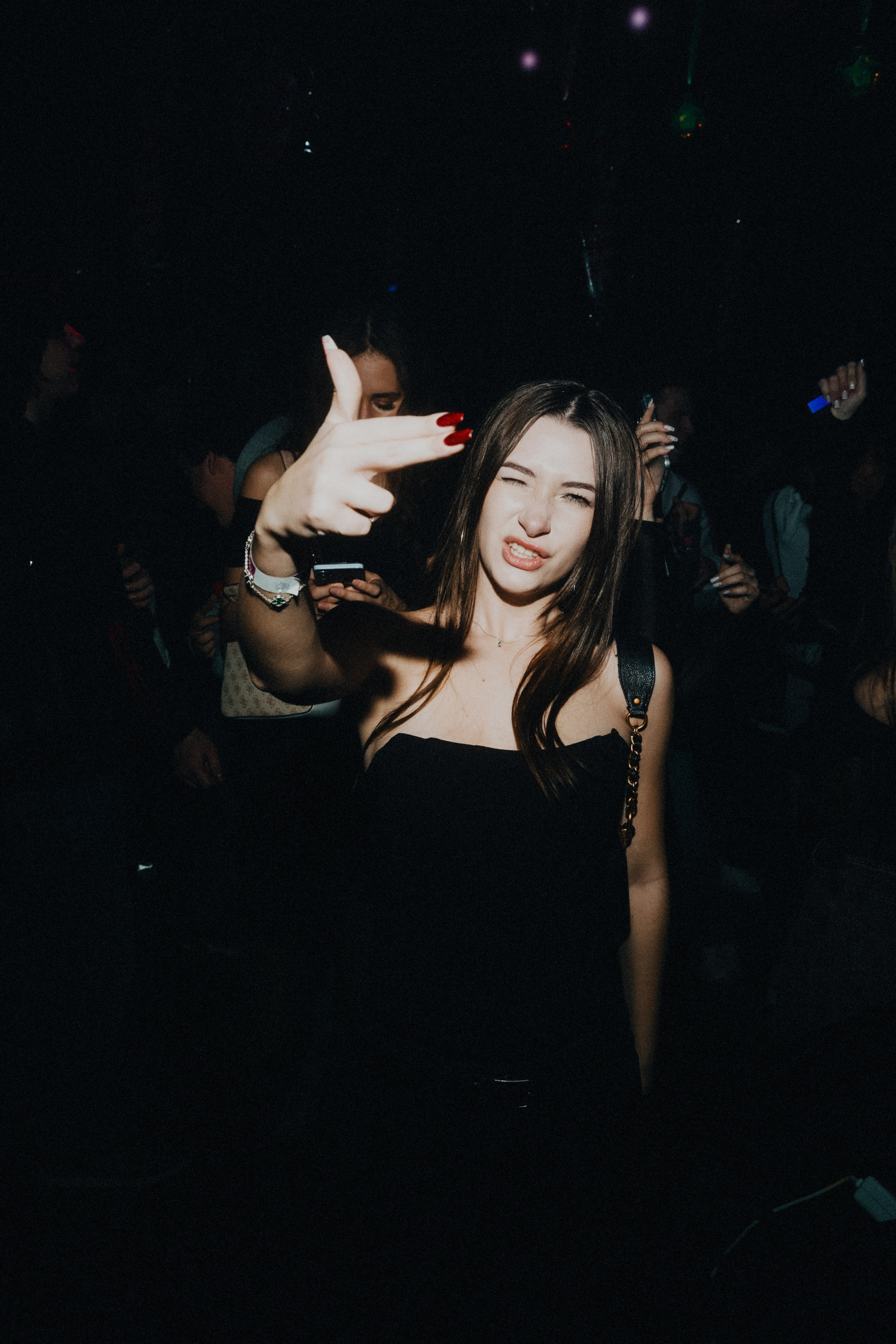 КЛУБЫ | ВЕЧЕРИНКИ. Фотограф Владивосток Ян Паклин