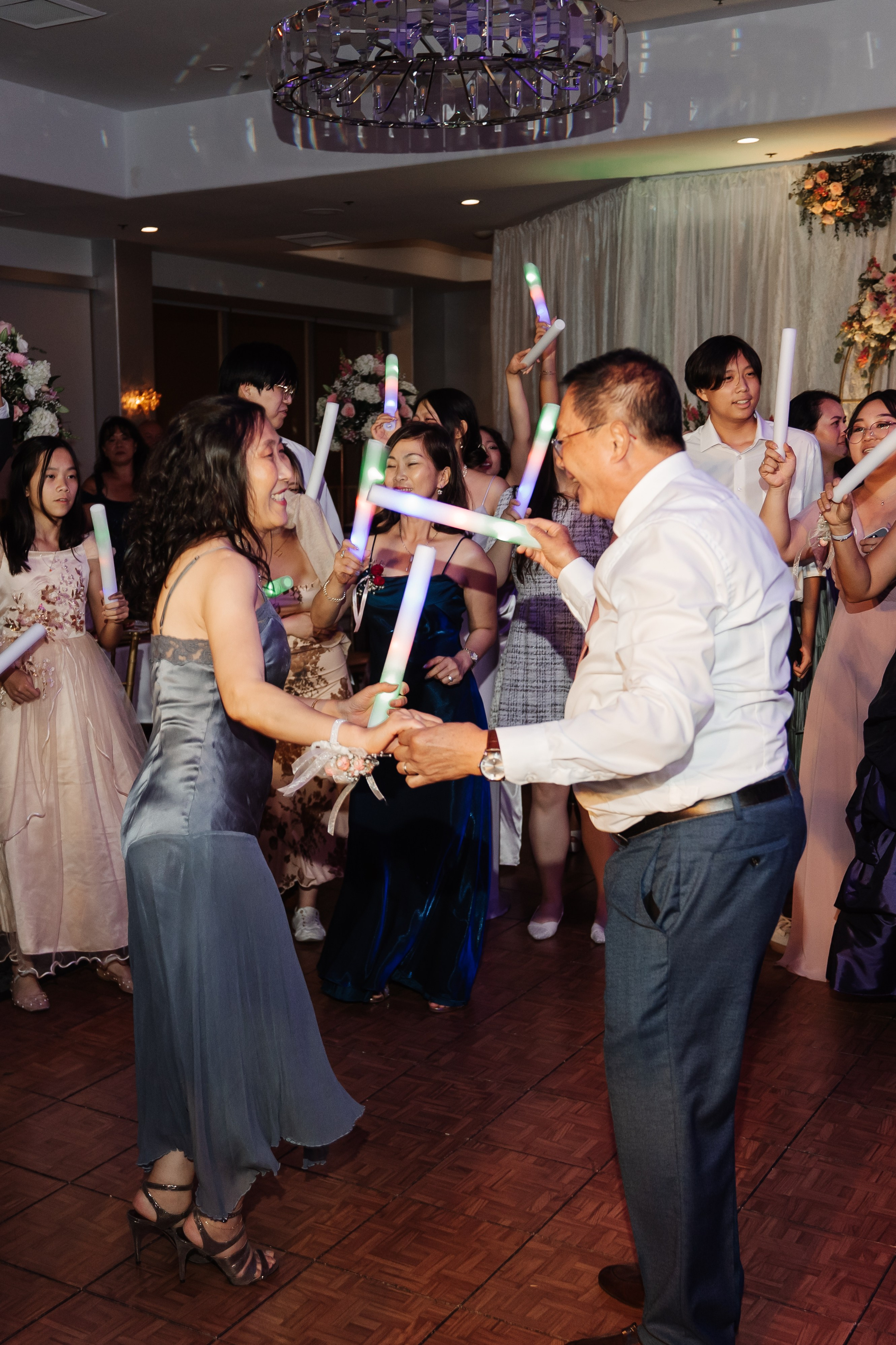 2025-08-16_AndreaChristopher. Ретушер Зенькевич Света