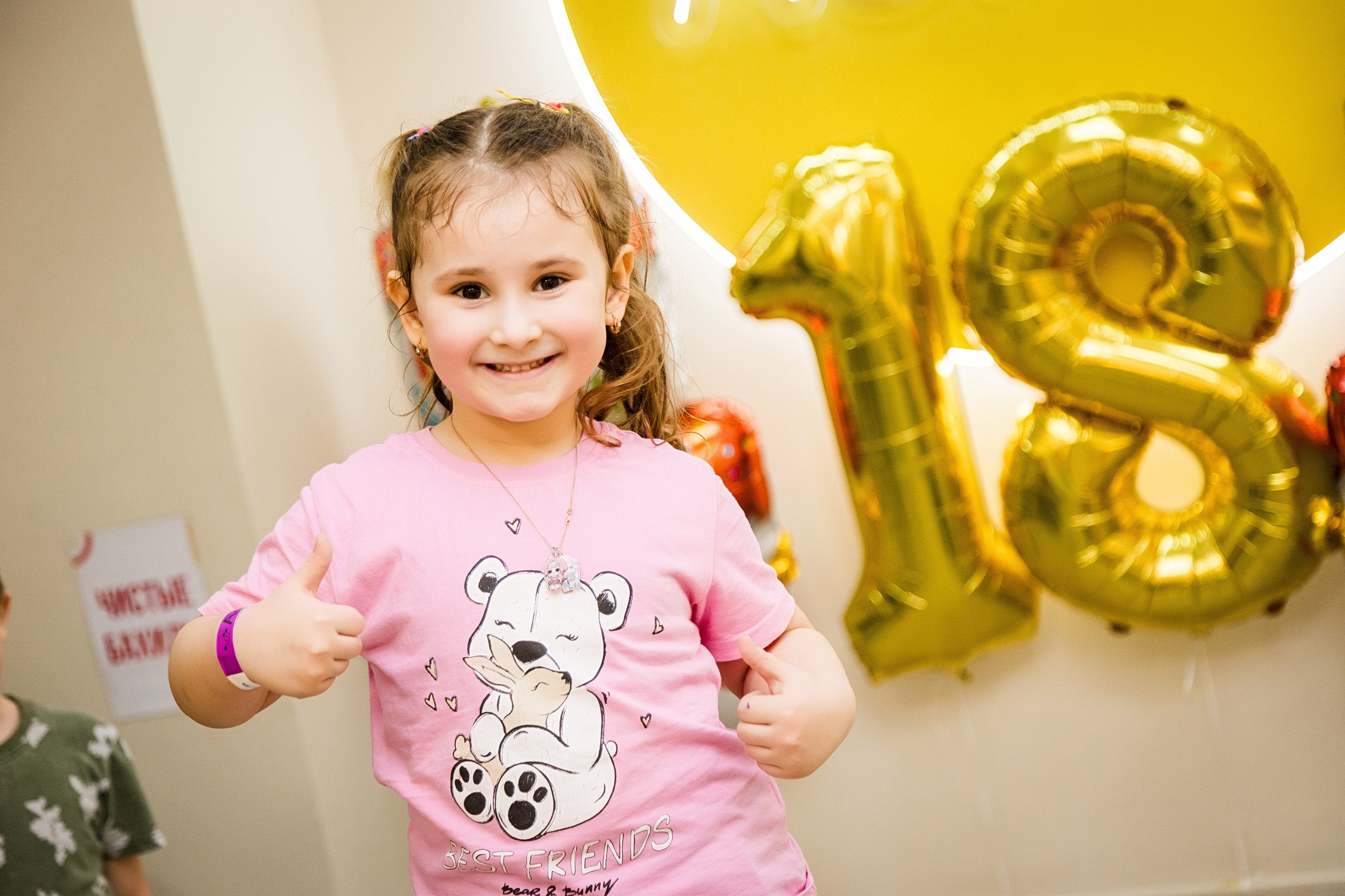 Арлекину 18 лет. Детский фотограф видеограф в Хабаровске Михаил Орлов