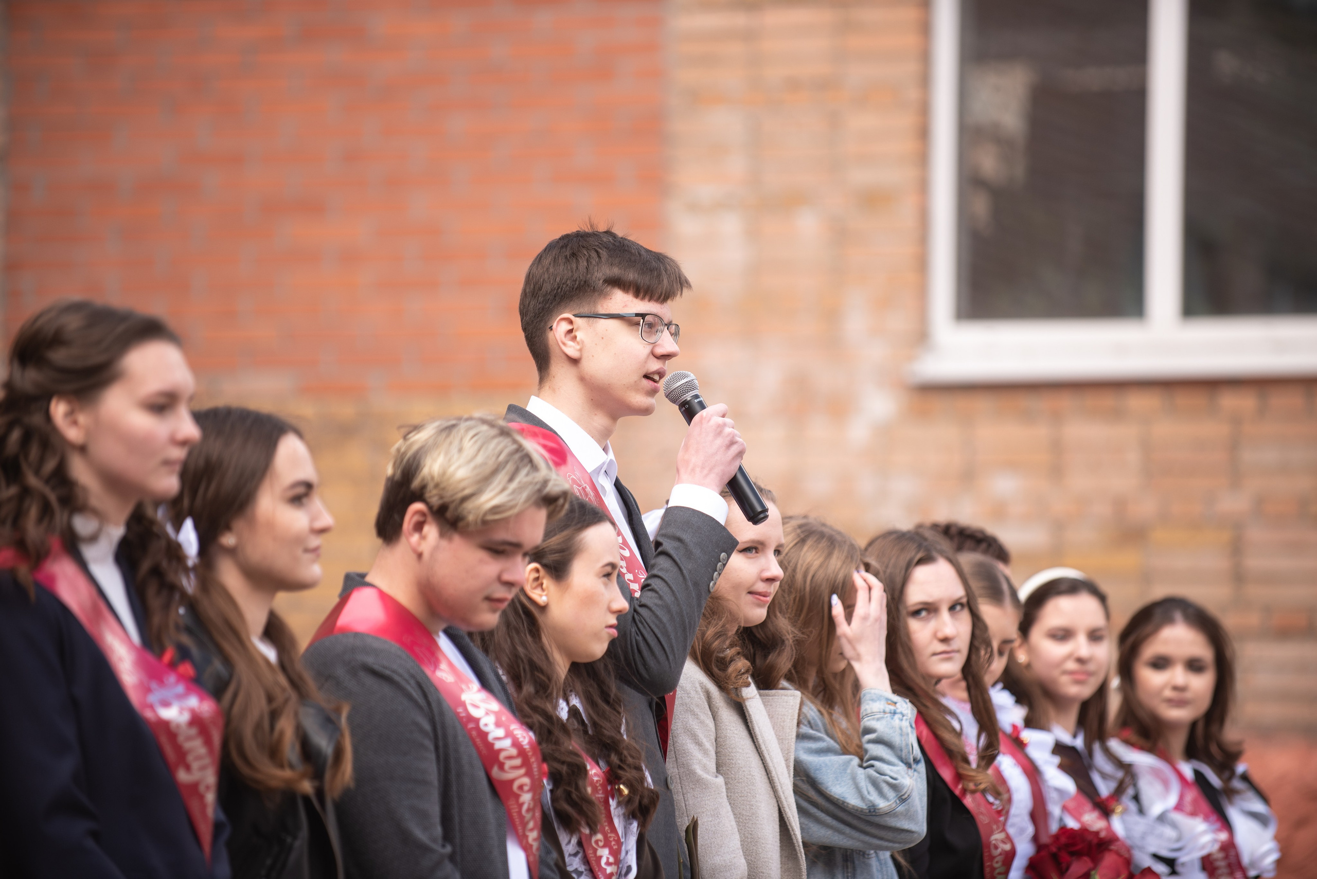 Выпускные школ. Свадебный и репортажный фотограф