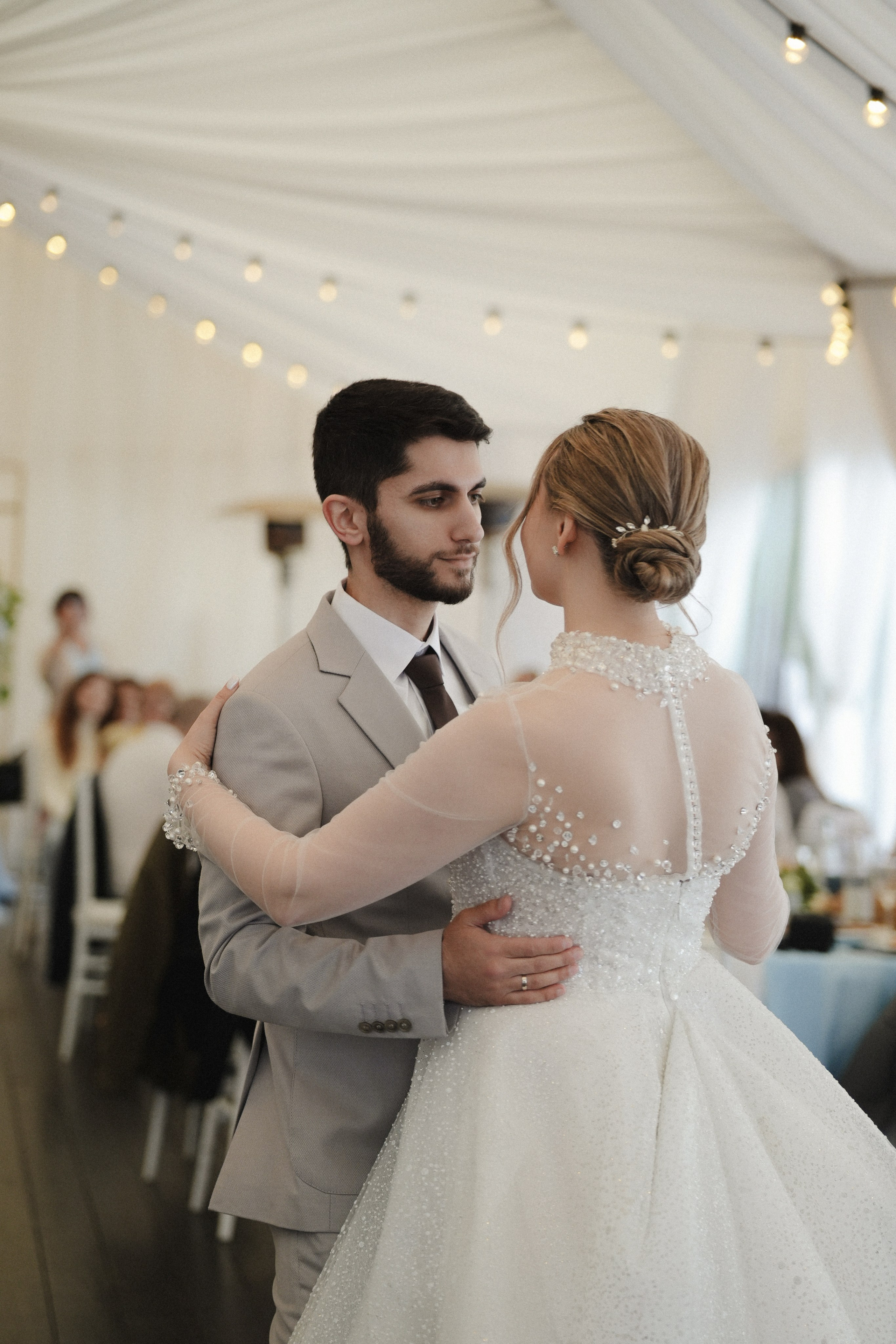 Сборы жениха и невесты, бракосочетание в Савеловском загсе, выездная церемония