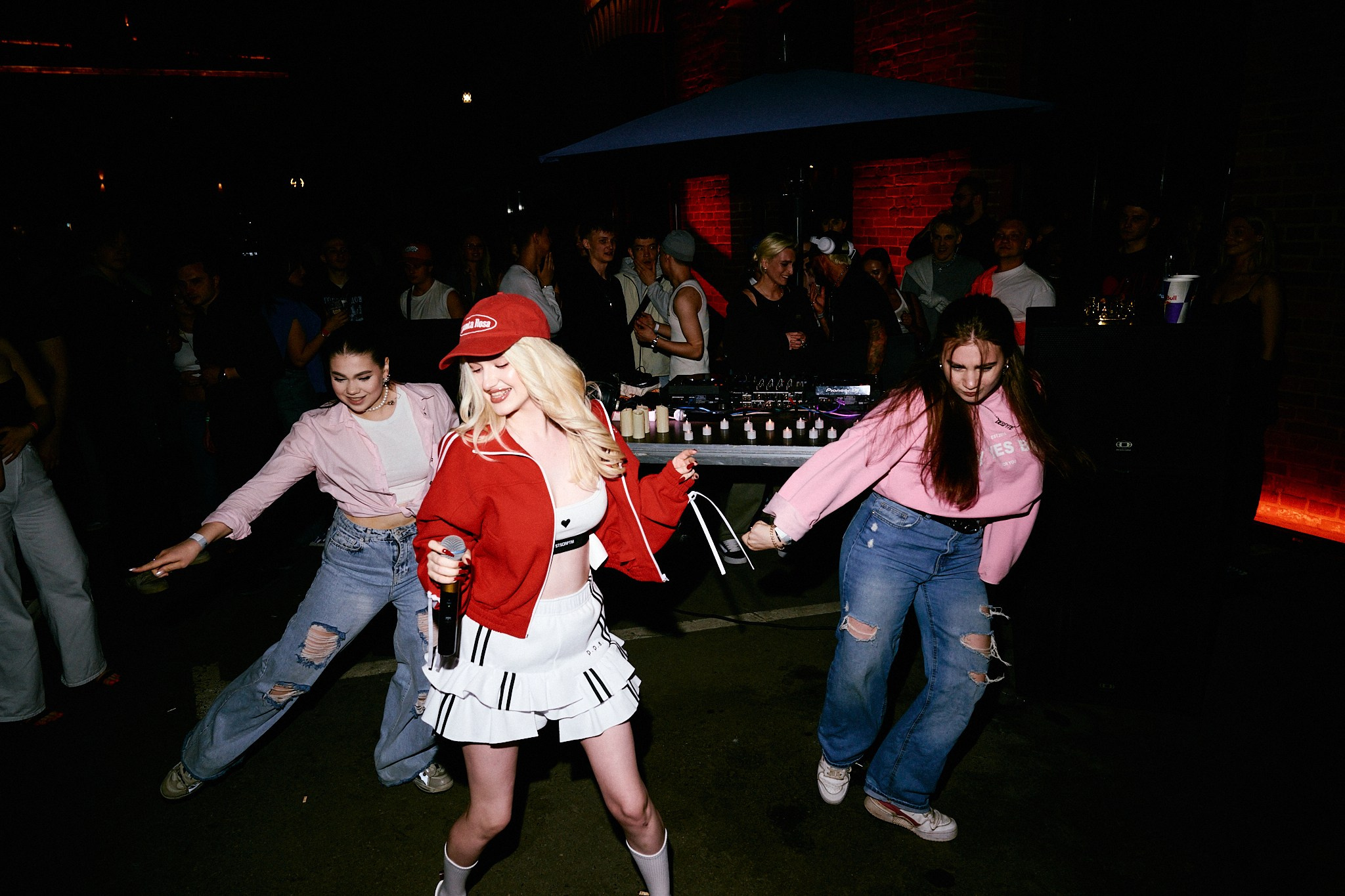 LASKI — CONNECTED x DETI. TENZO | Креативный продюсер / Арт-директор