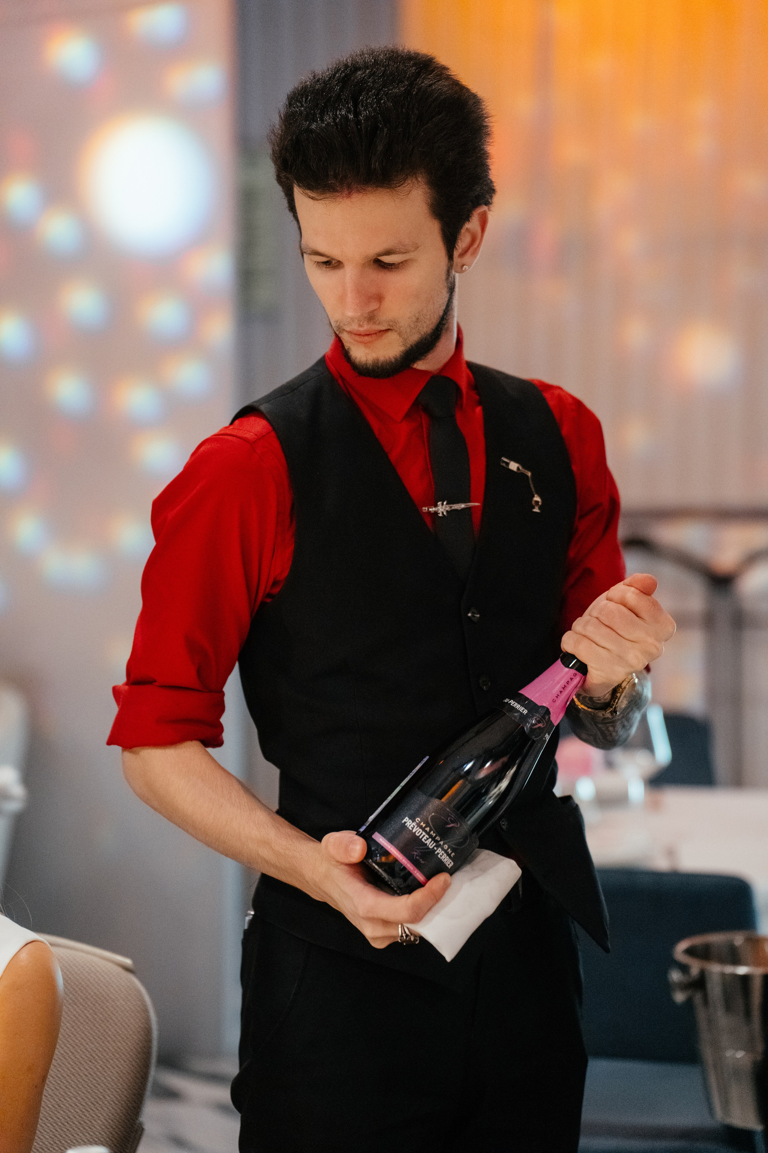 2 апреля (среда). BENUAR Restaurant