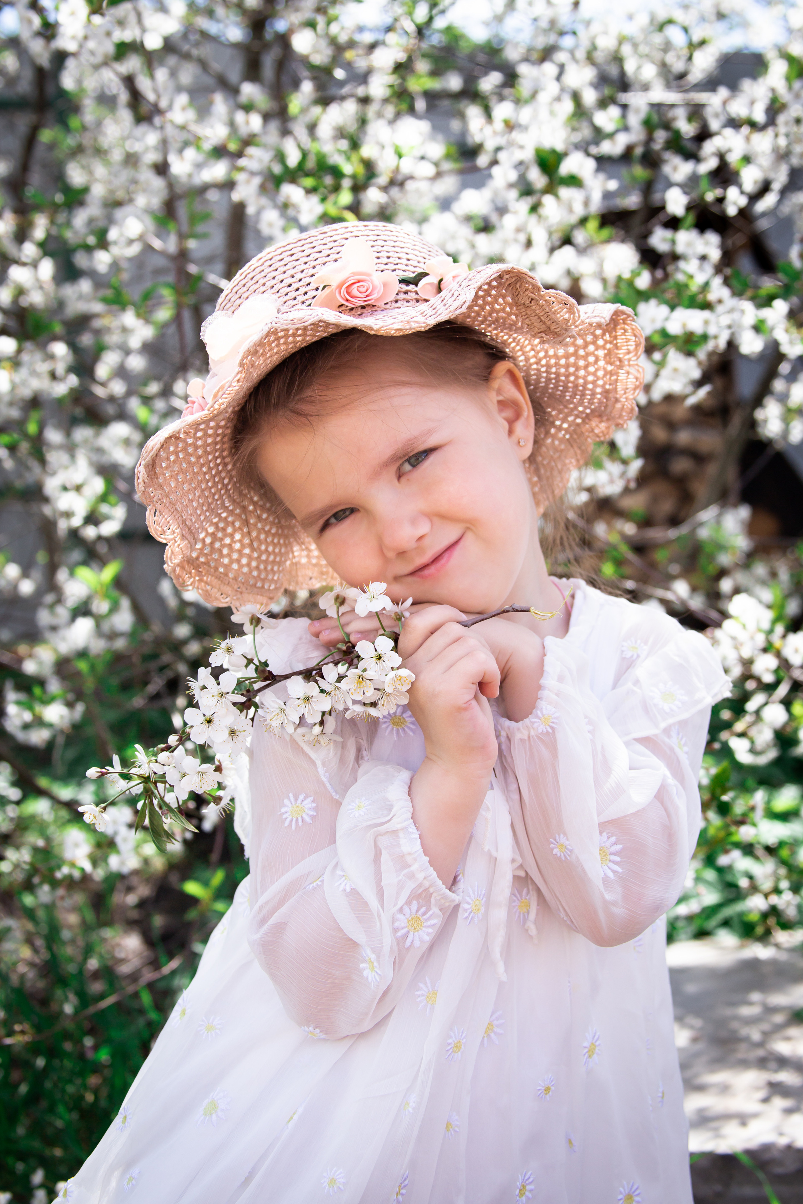 Милана цветение. Фотограф/Контент-фотограф в Гусь-Хрустальном Валентина Ванюхина