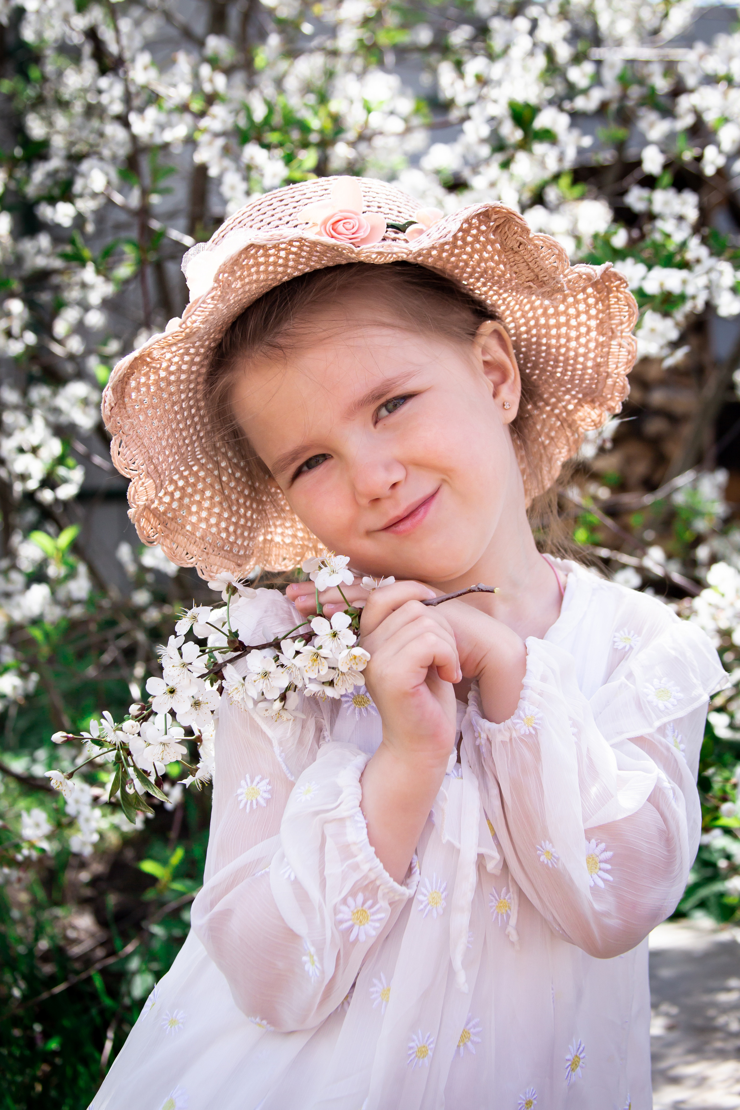 Милана цветение. Фотограф/Контент-фотограф в Гусь-Хрустальном Валентина Ванюхина