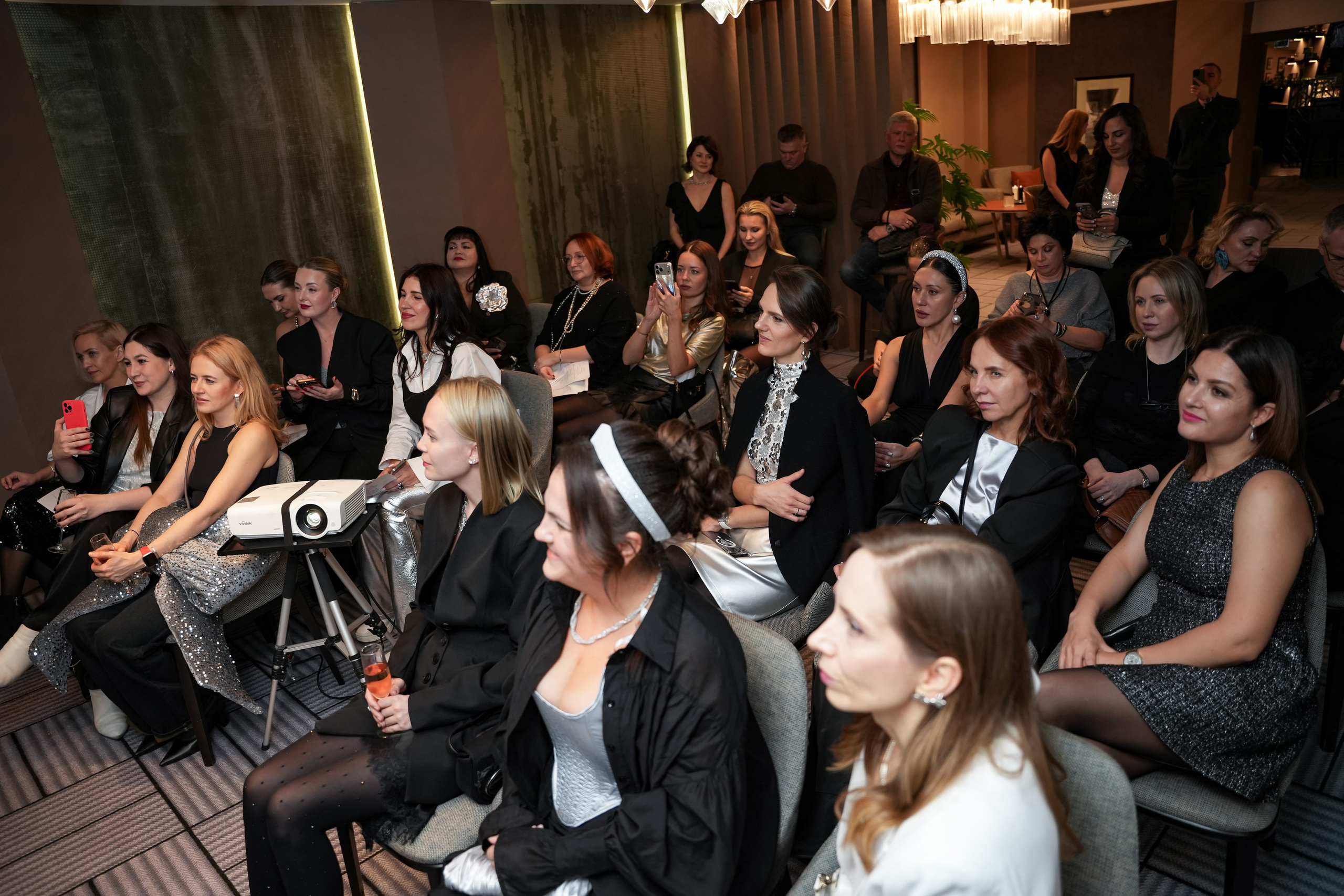 TINAoTEAM: конференция VII. Портретный и репортажный фотограф в Москве Разуменко Роман