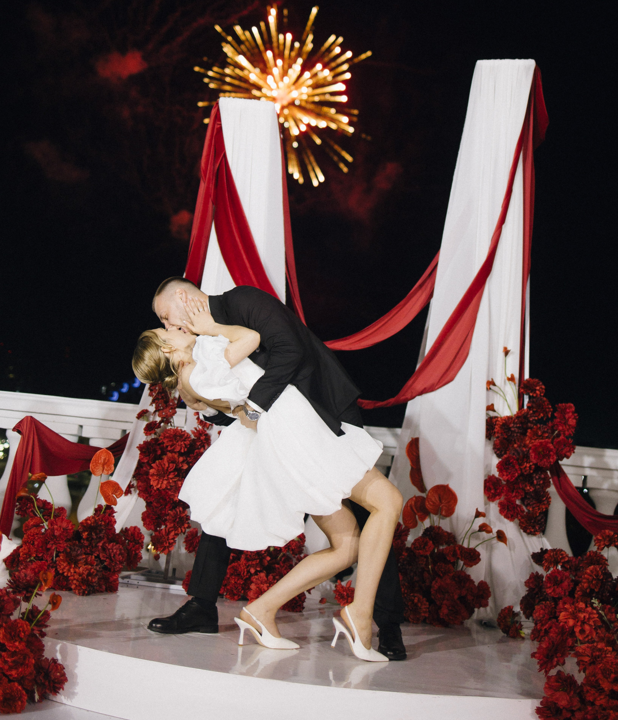 От любви есть только одно средство: любить ещё больше