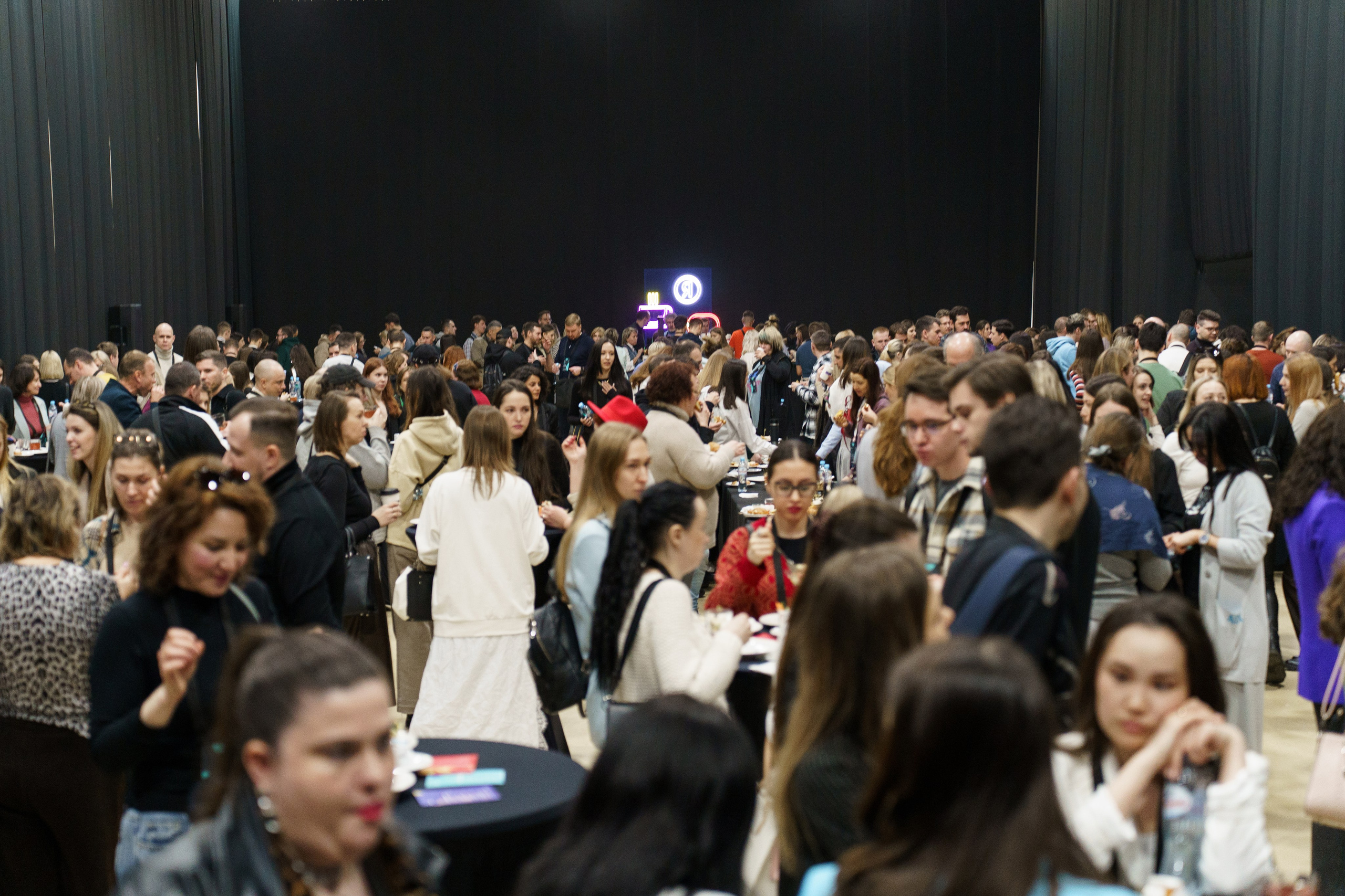 Yandex (дело в рекламе). ФОТОГРАФ ИВАН СЕЛИВАНОВ