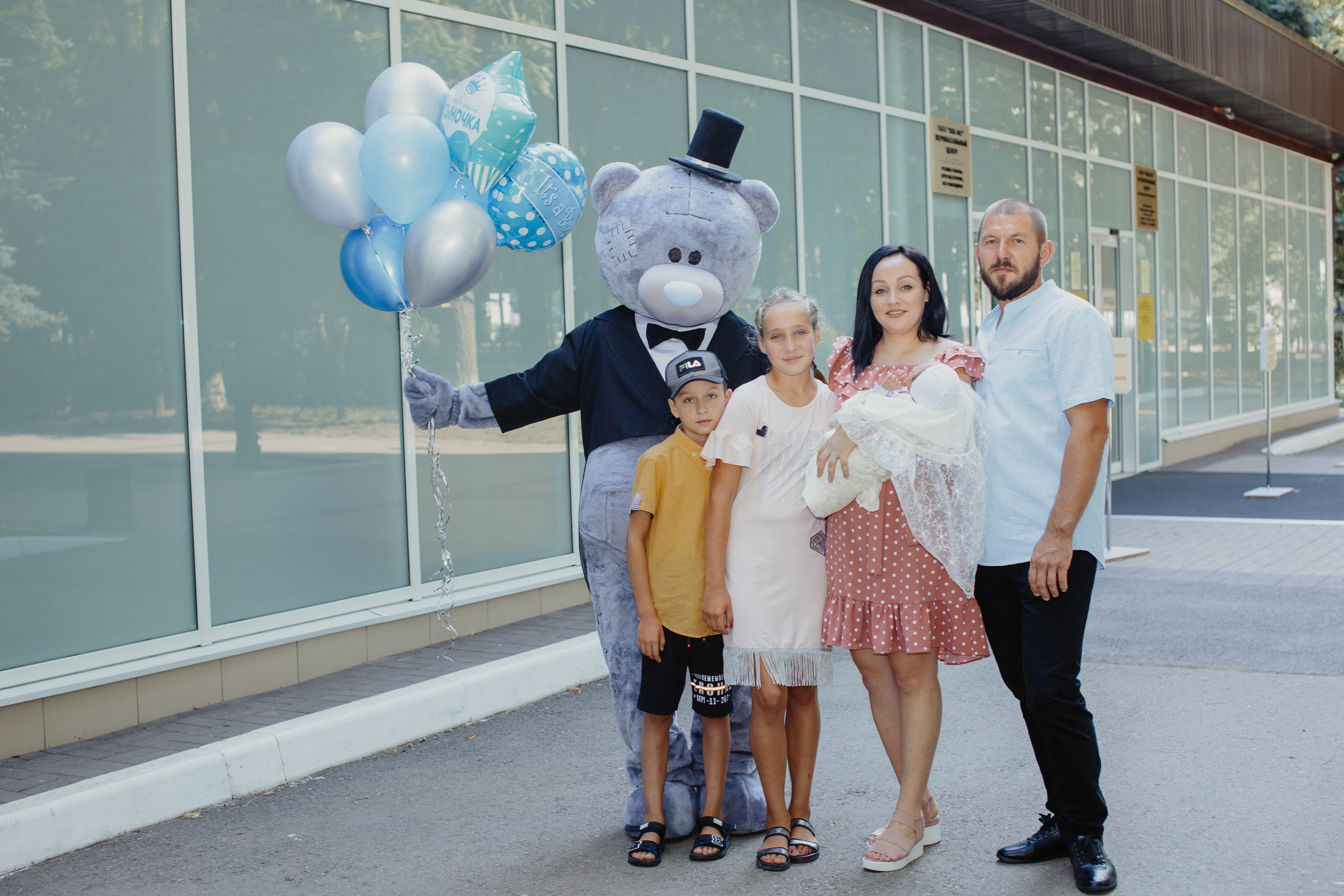 Выписка с роддома. Свадебный и семейный фотограф/видеограф в Краснодаре Наталья Осинская