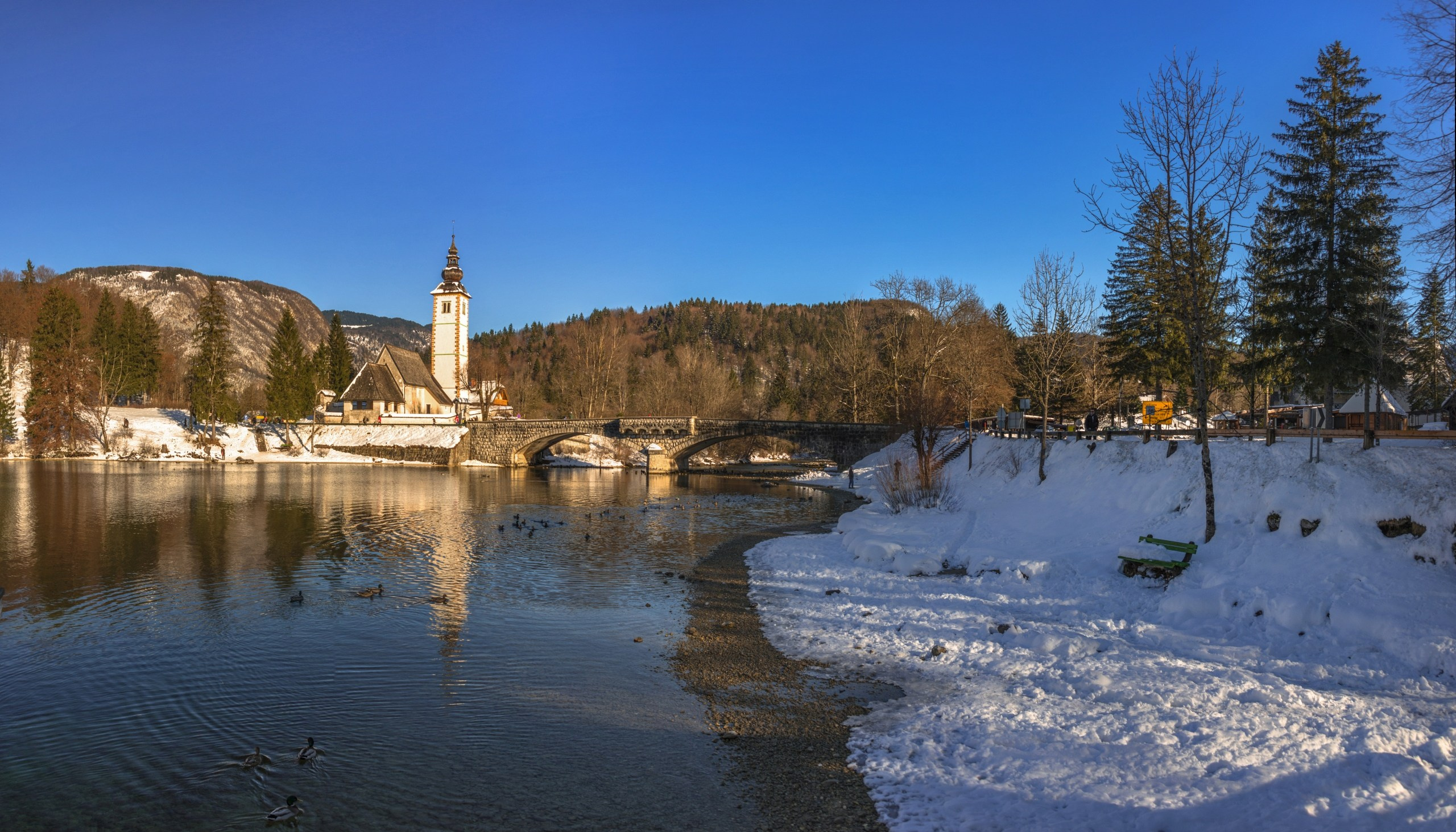 Озеро Бохинь. Фотограф Лара Кучина