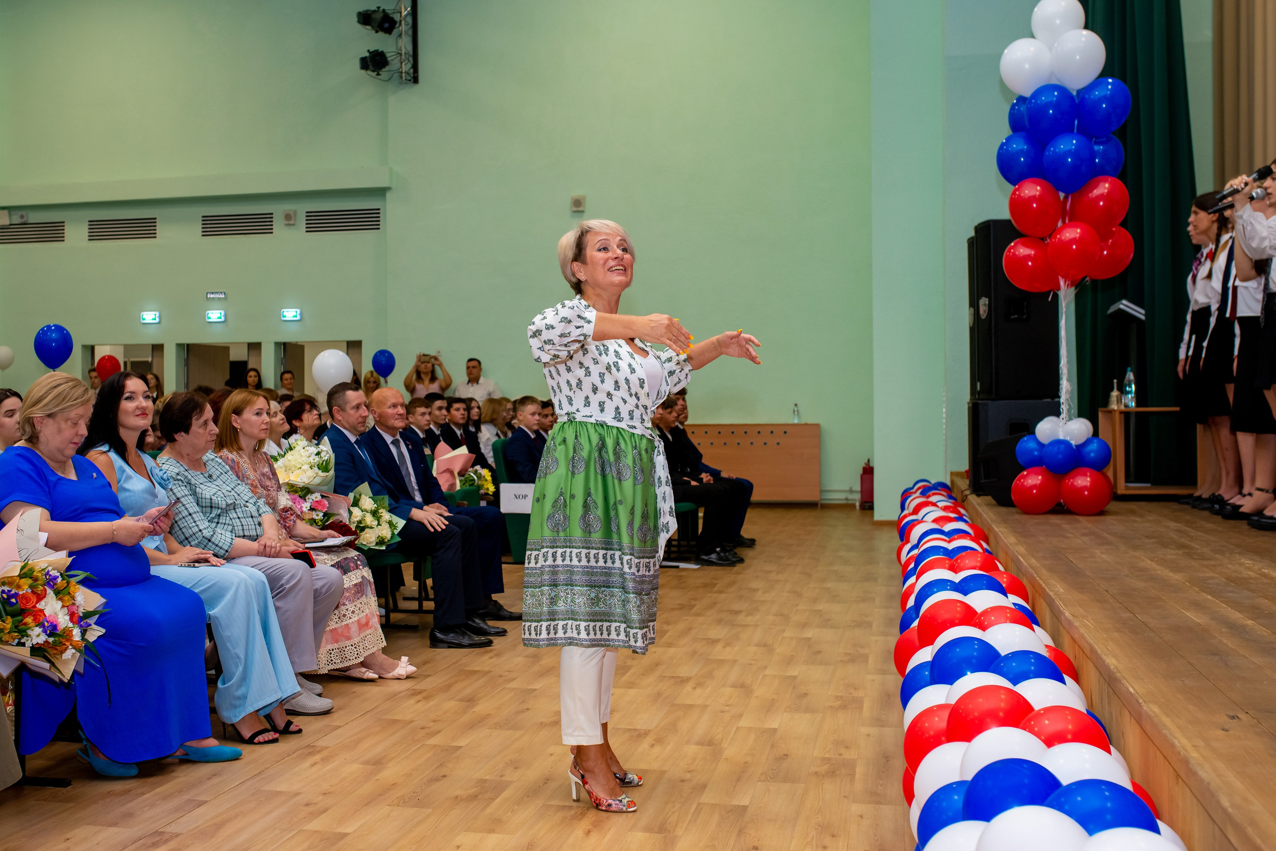 Школа 72. Женский фотограф Крещение Венчание Москва Брянск