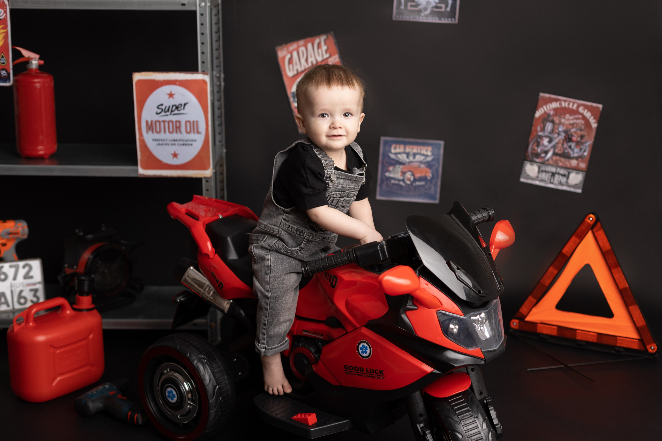 Фотопроект «Гараж». Фотограф новорожденных, детский фотограф в г. Оренбурге Екатерина Козлова