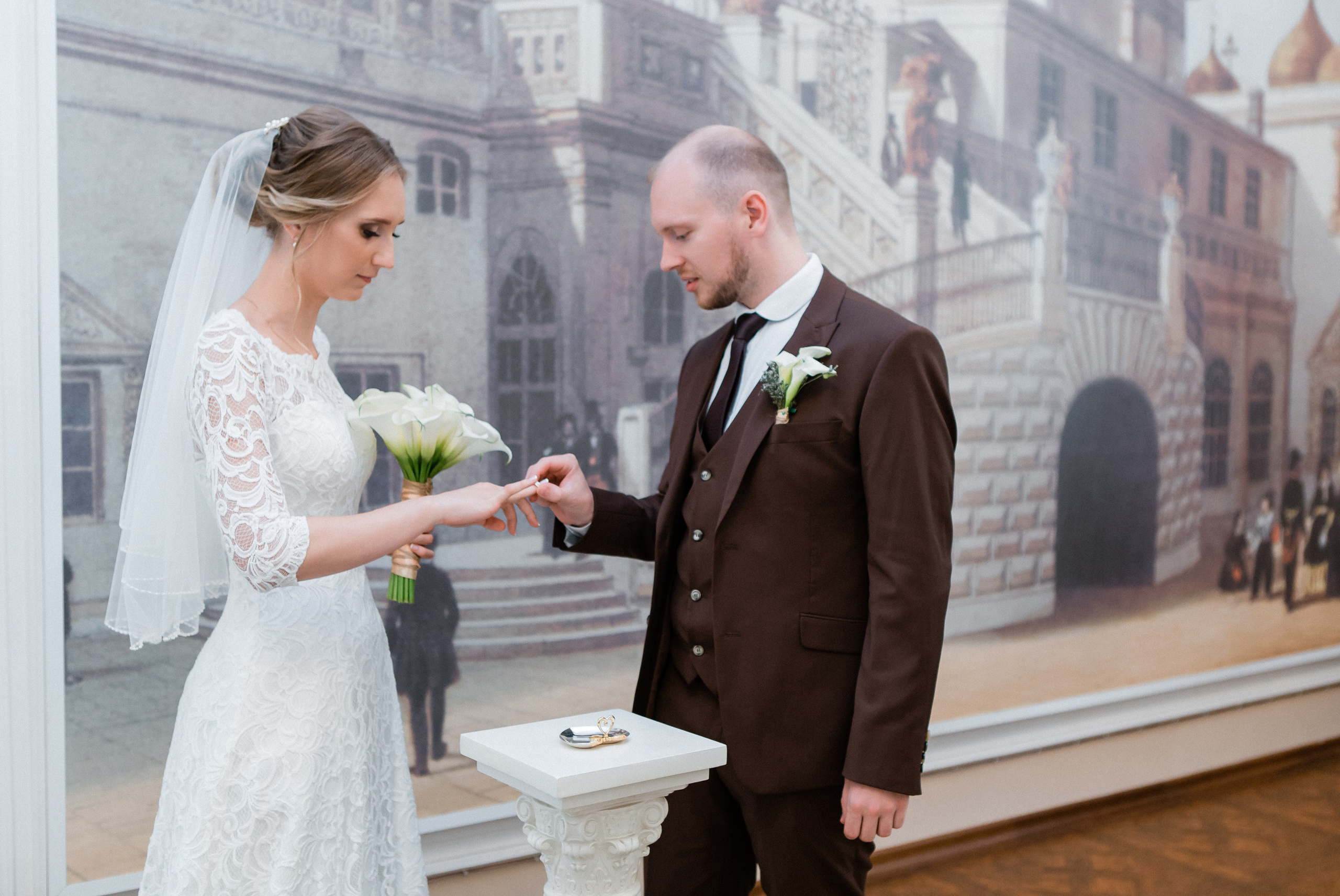 Свадебная фотосессия Сергея и Елены. Наш свадебный день. Видеосъемка и фотосъемка свадеб. Фотограф и оператор на свадьбу. Видеосъемка подкастов, собственная видео-фотостудии. Предметная фотосъемка