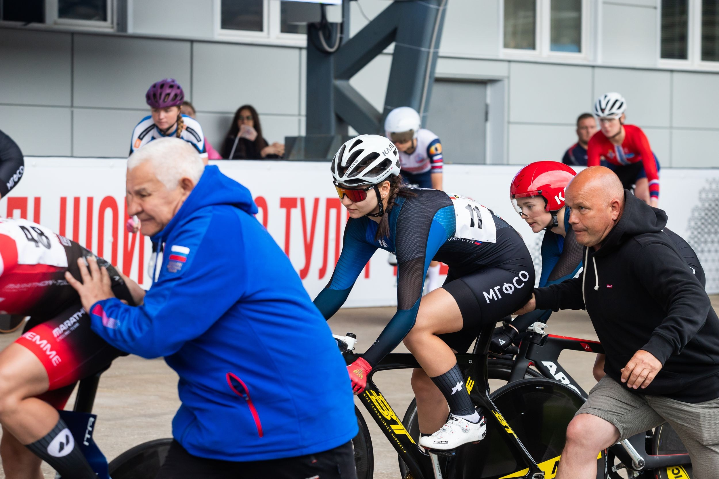 Соревнования по велоспорту «Большой приз Тулы» (19 мая 2023). Репортажный фотограф Алексей Пирязев