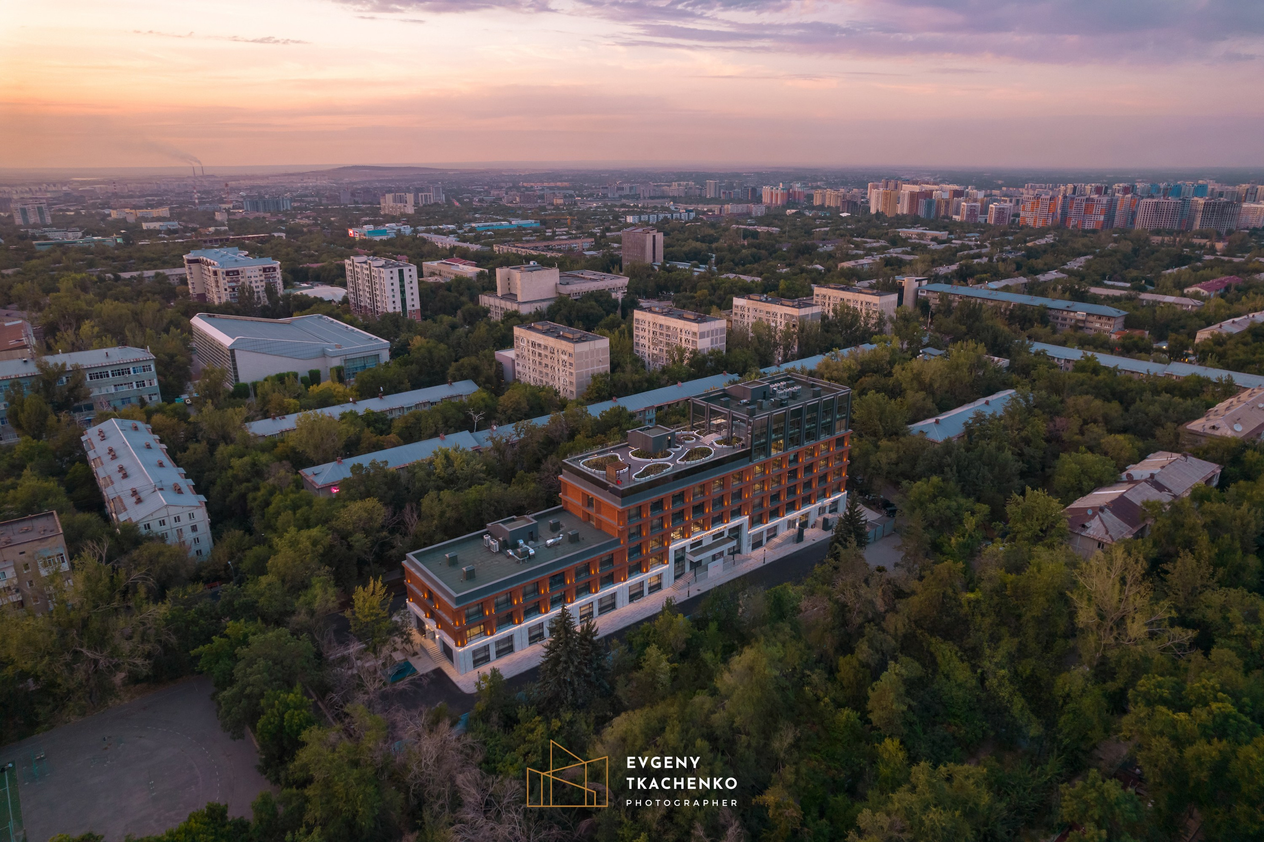 Общежитие университета NarXoz в Алматы. Архитектурный и интерьерный фотограф в Казахстане