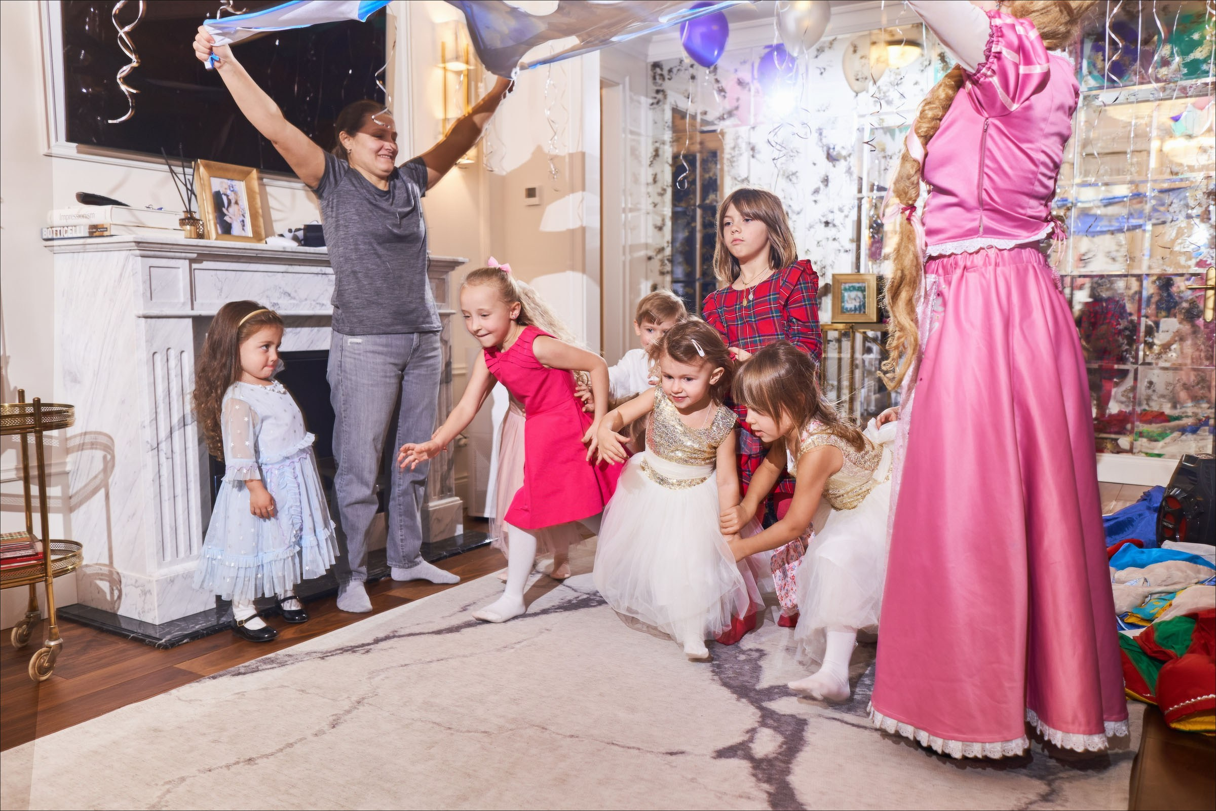 Маленький праздник для сестер;). Фотограф в Москве Нафиков Руслан. Репортажная съемка, Портрет