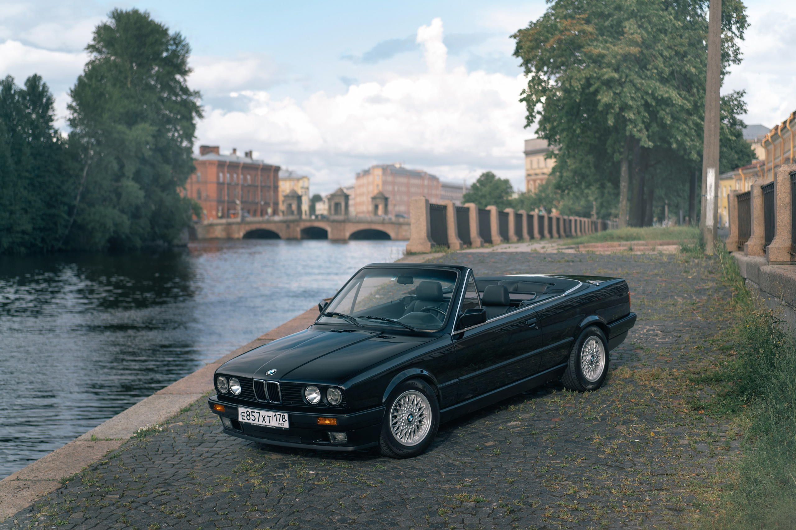 Летняя фотосьемка BMW 318i Cabriolet 