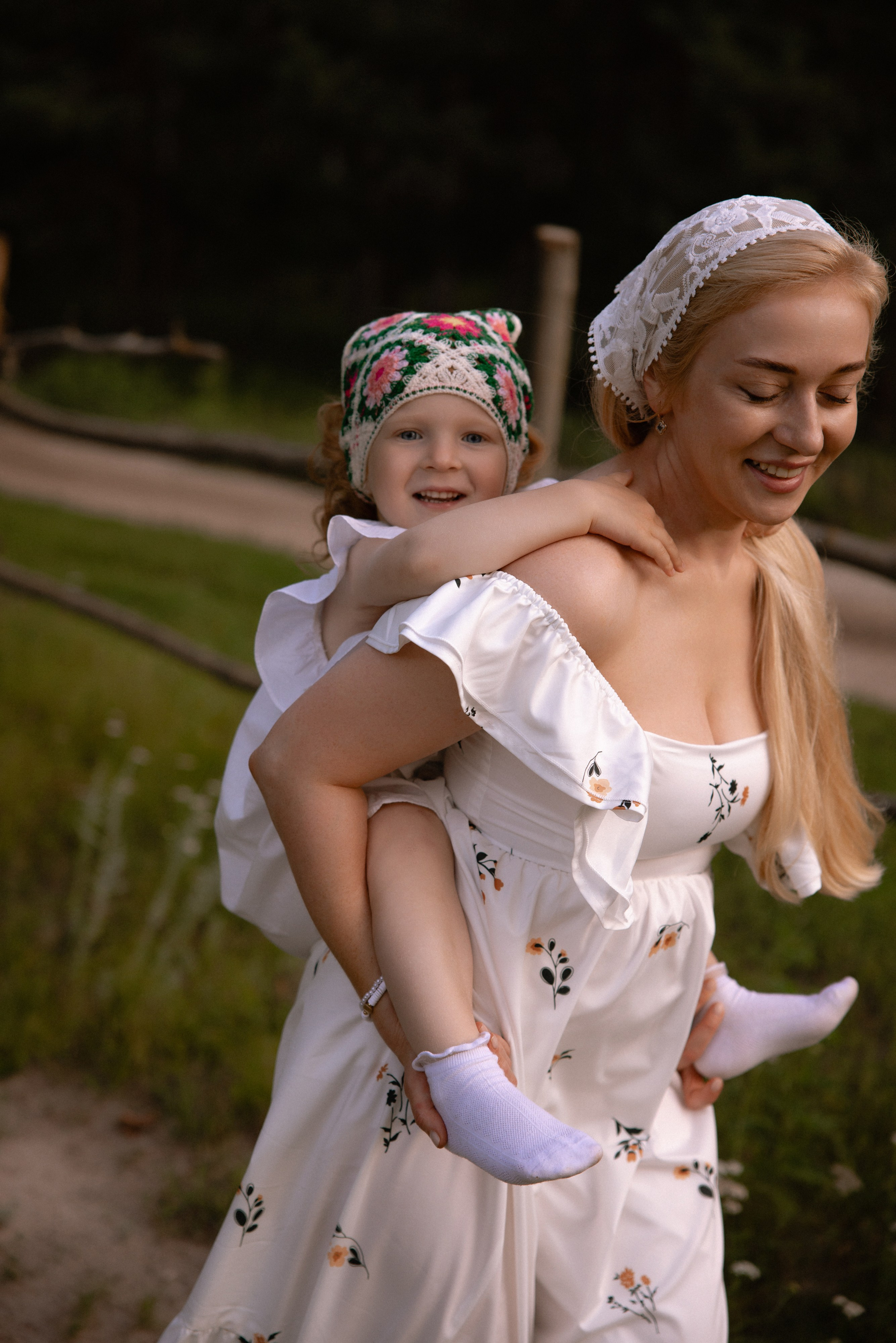 Маша и Стеша. Семейный фотограф Губкин/Старый Оскол