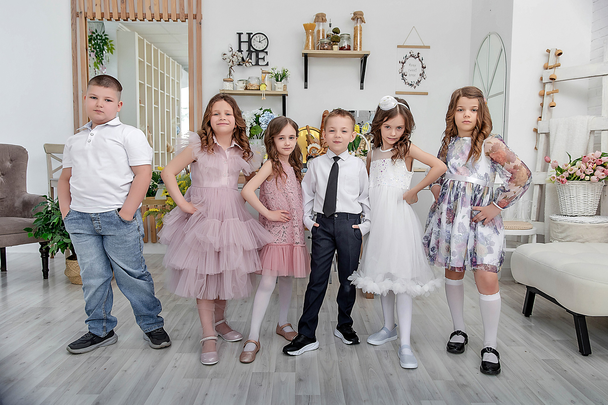 Выпускные (школьные) альбомы (книги) в Ростове-на-Дону. Современные Выпускные Альбомы в Ростове-на-Дону