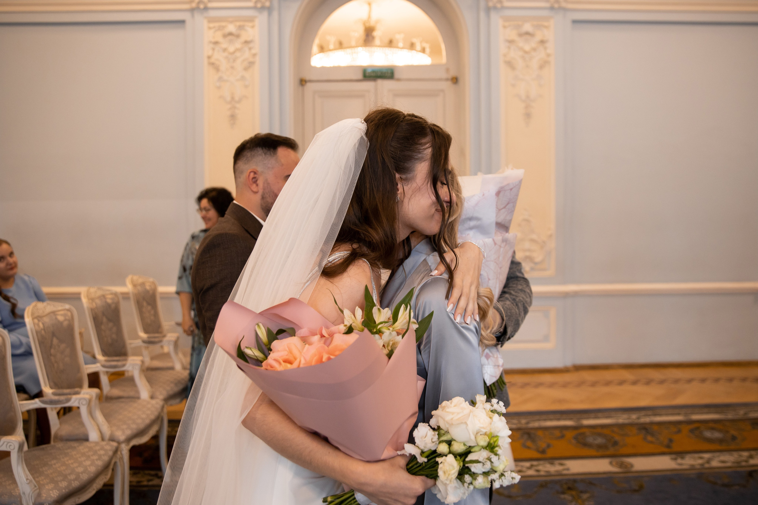 Анна и Александр / Прогулка + ЗАГС. Свадебный и семейный фотограф в Москве Диана Левченко