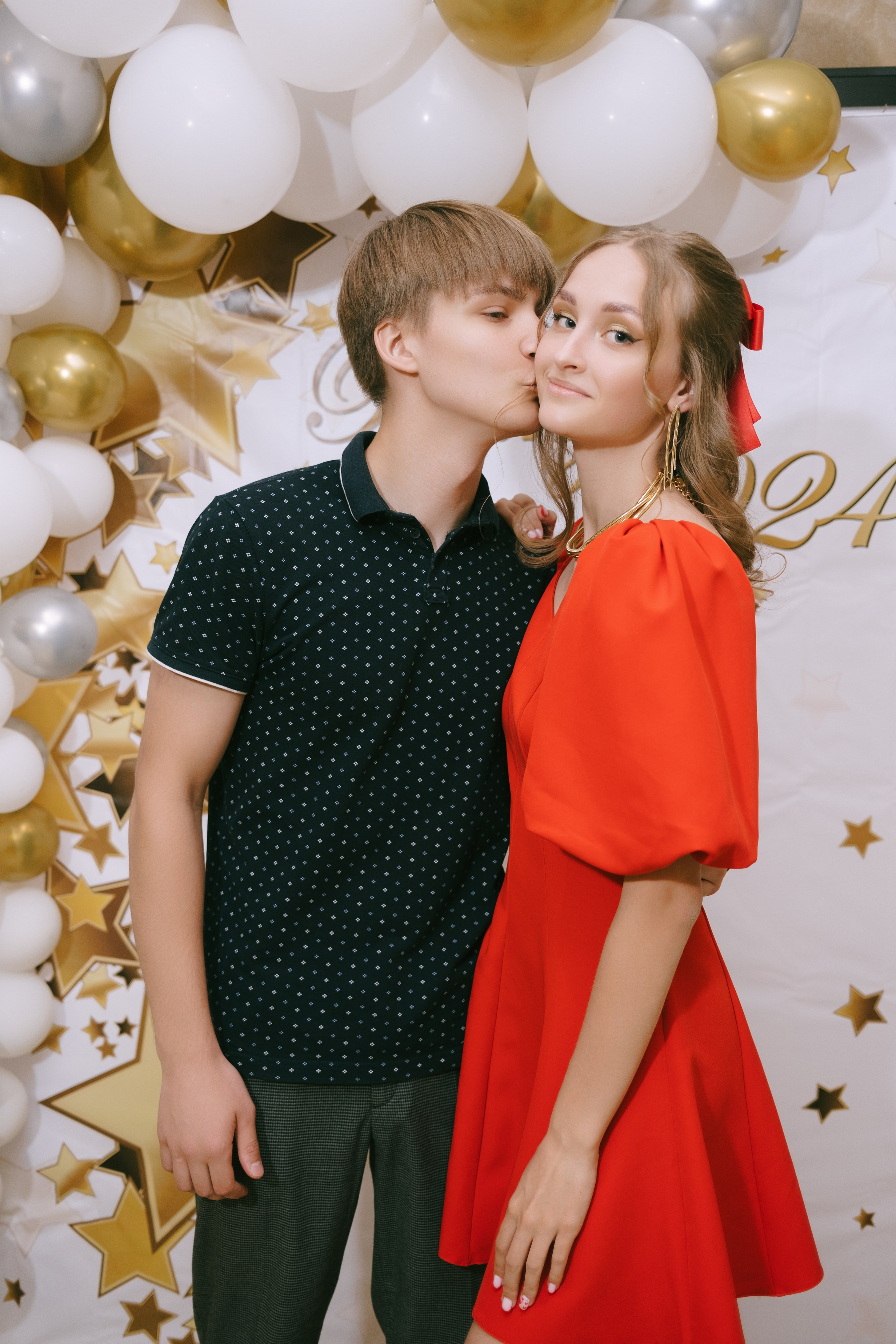 Выпускной школа 33. Свадебный и репортажной фотограф Денис Ожигин в Краснодаре и Краснодарском крае