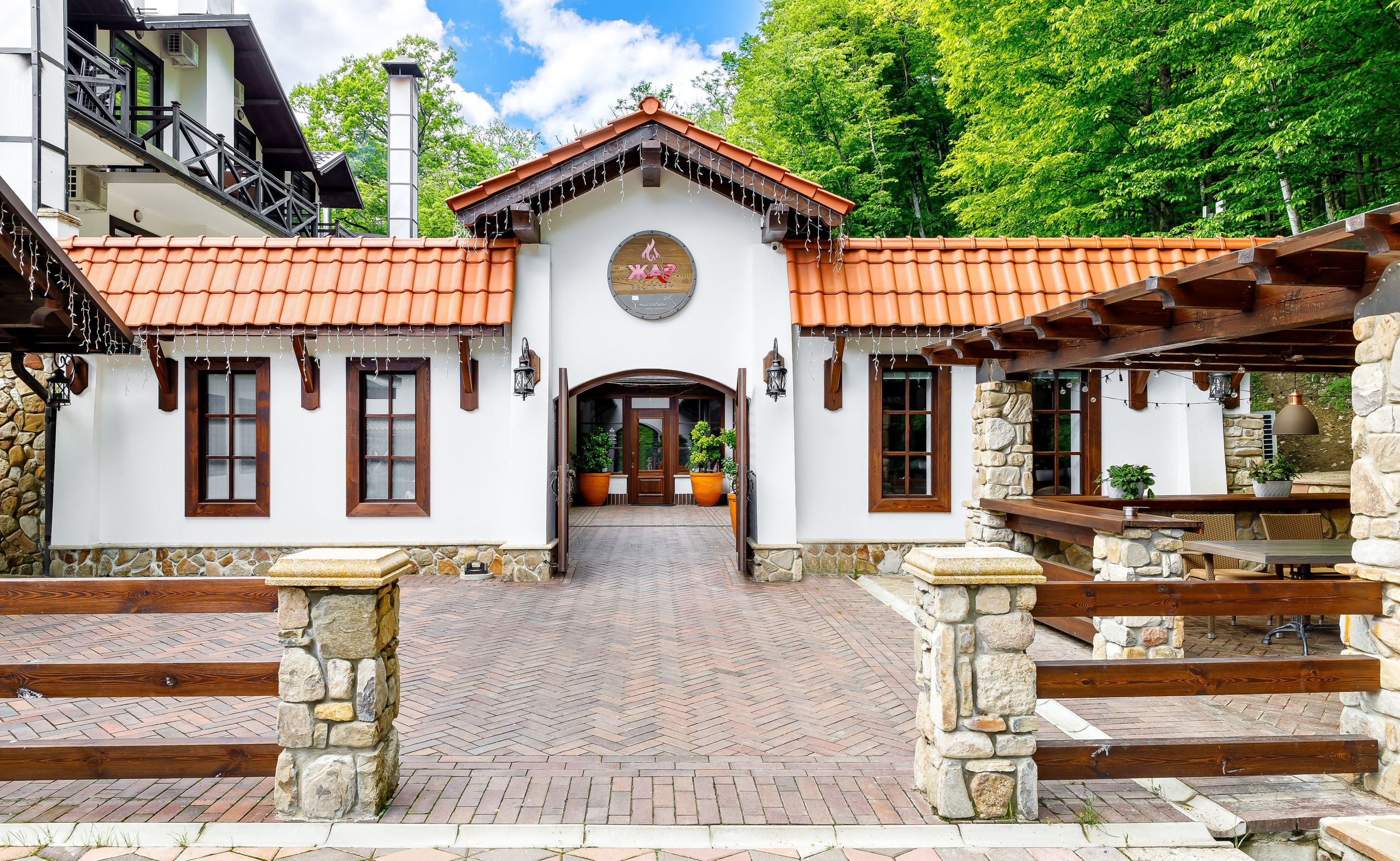 Парк-отель «Орлиное гнездо». Ресторан «Жар». п. Горячий Ключ. Интерьерный фотограф в Краснодарском крае Светлана Шурлова