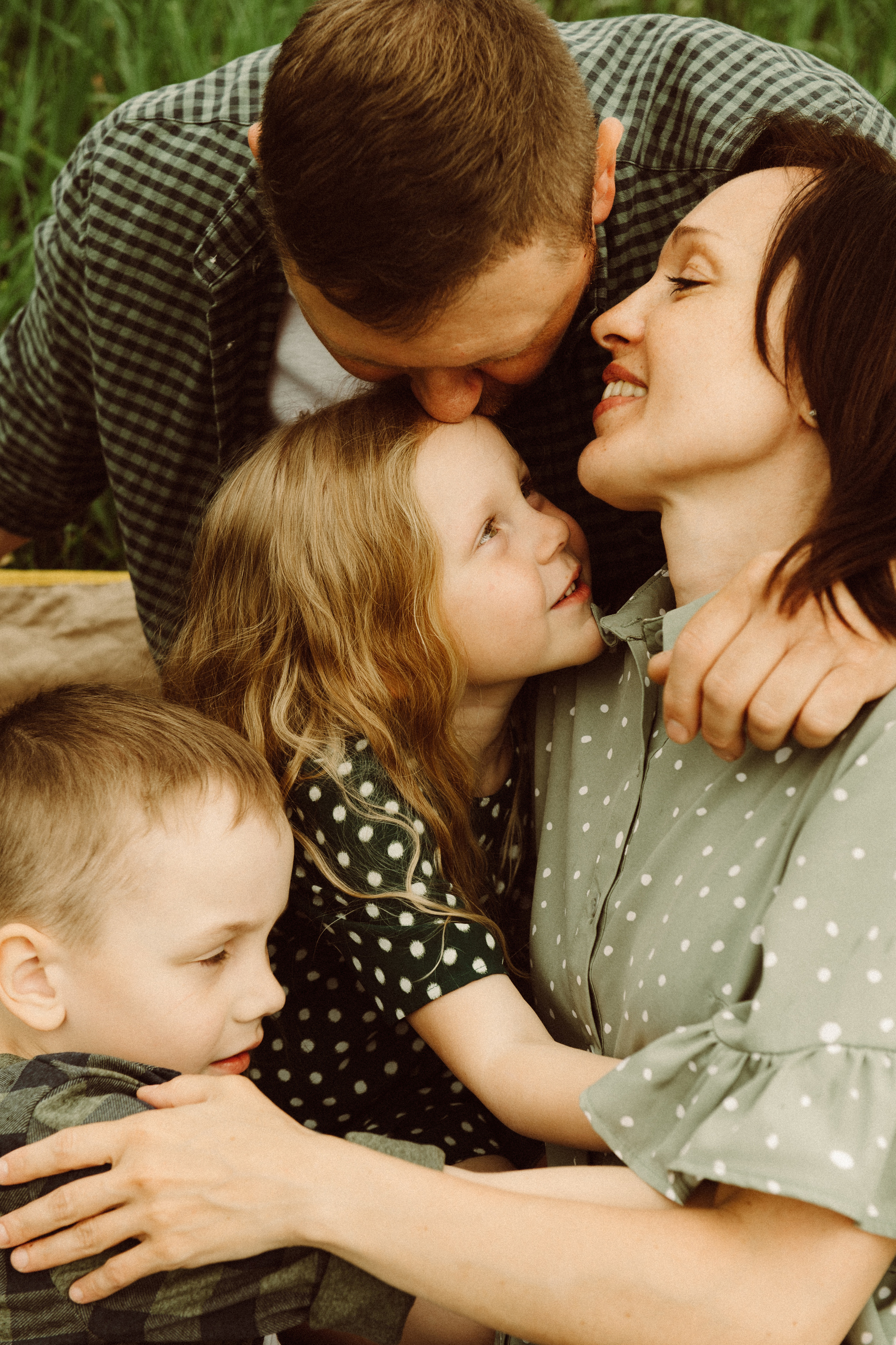 Семейные фотографии. Фотограф в Барнауле Дарья Бутурлакина. Люби.Цени.Касайся