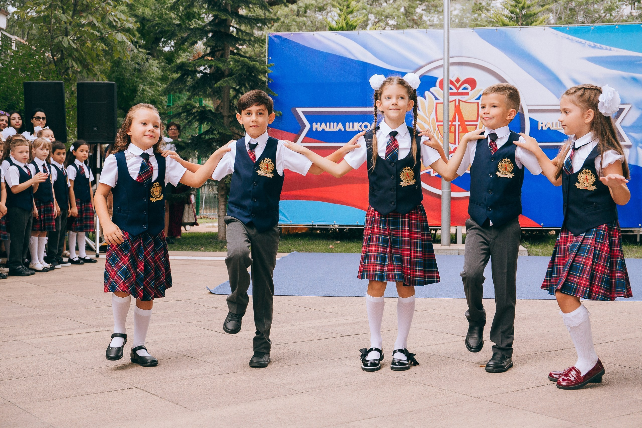 1 класс школа «Личность». Выпускные альбомы Натальи Бутко: Новороссийск, Анапа, Геленджик