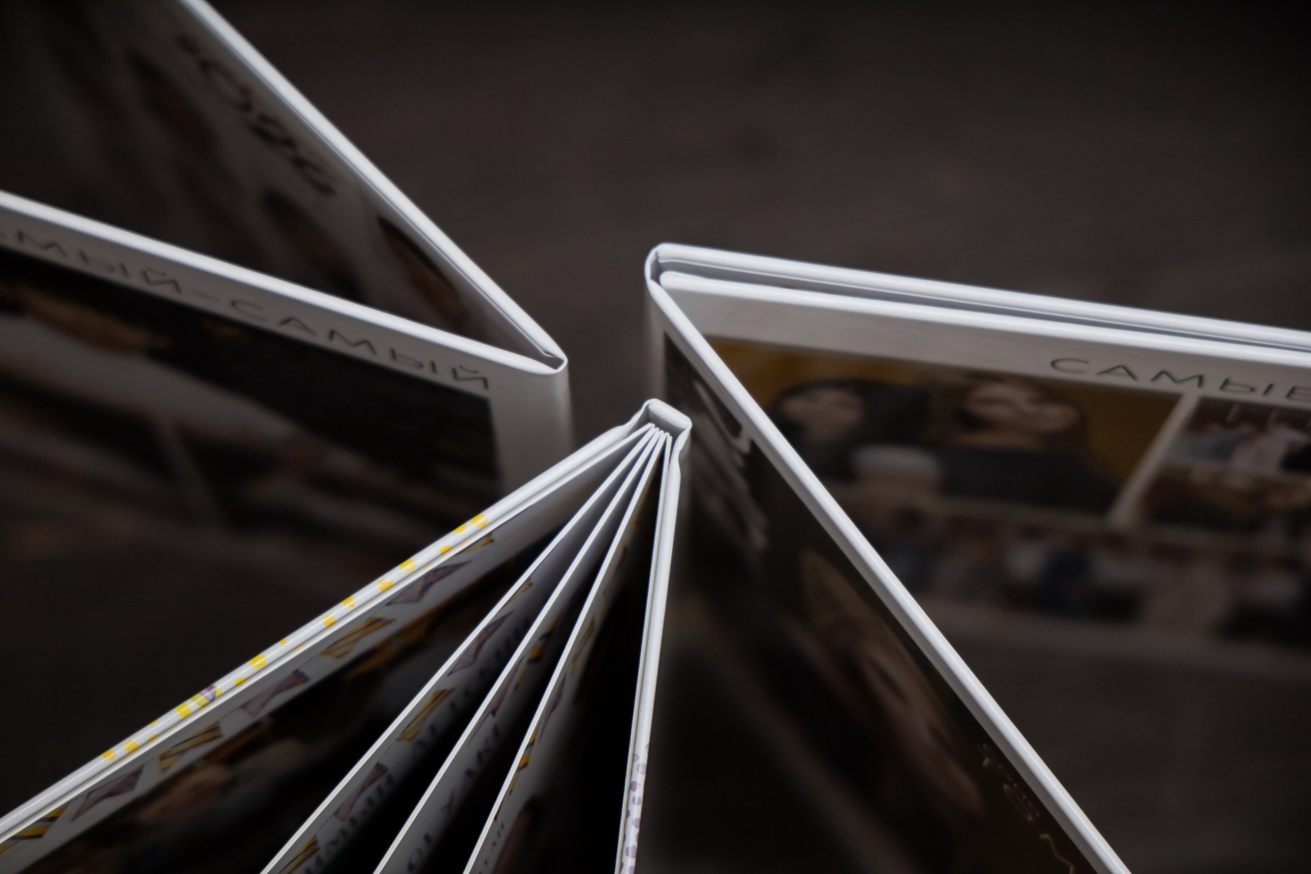 Обзор выпускных фотоальбомов