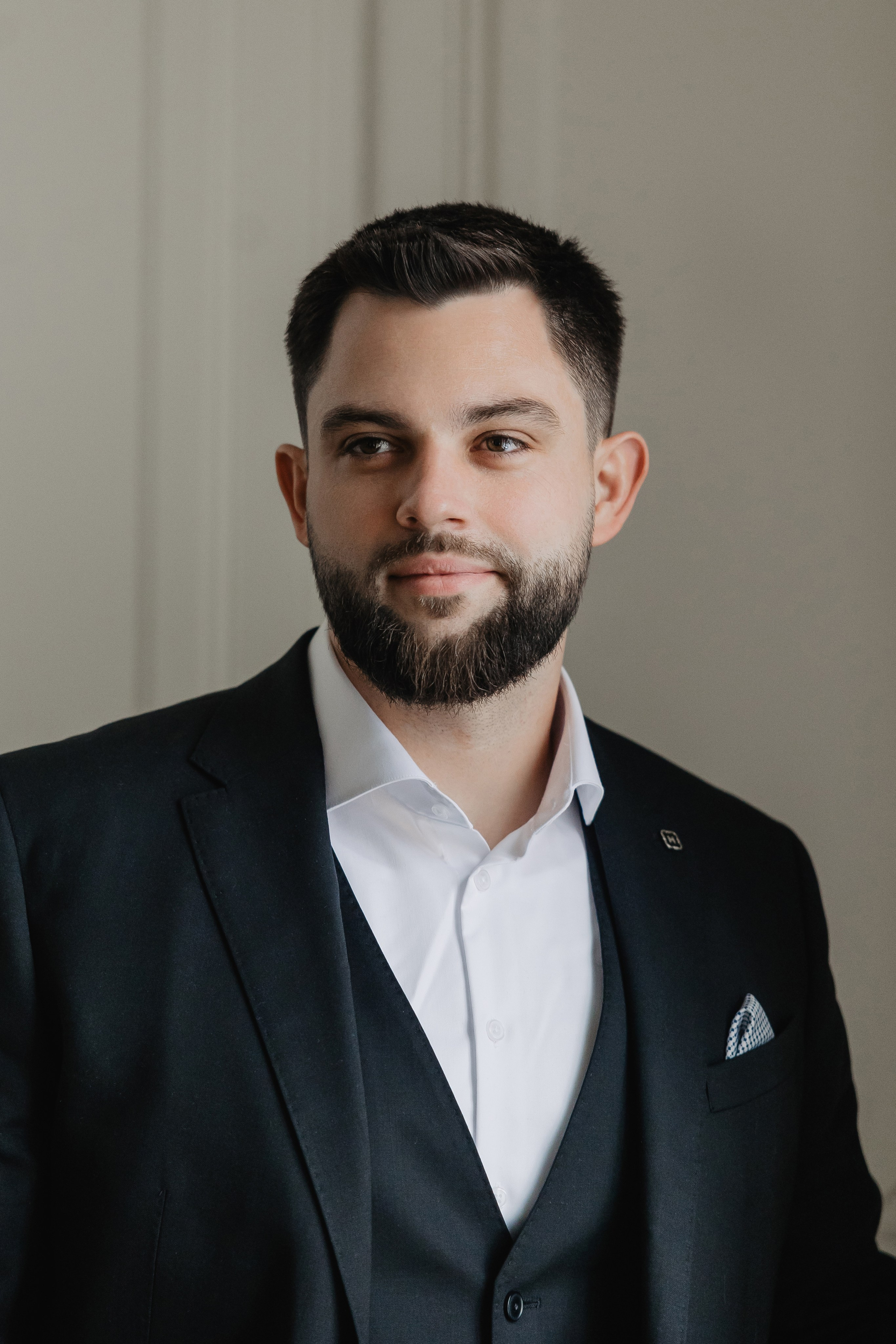 утро жениха в отеле Twelve Reasons в Москве