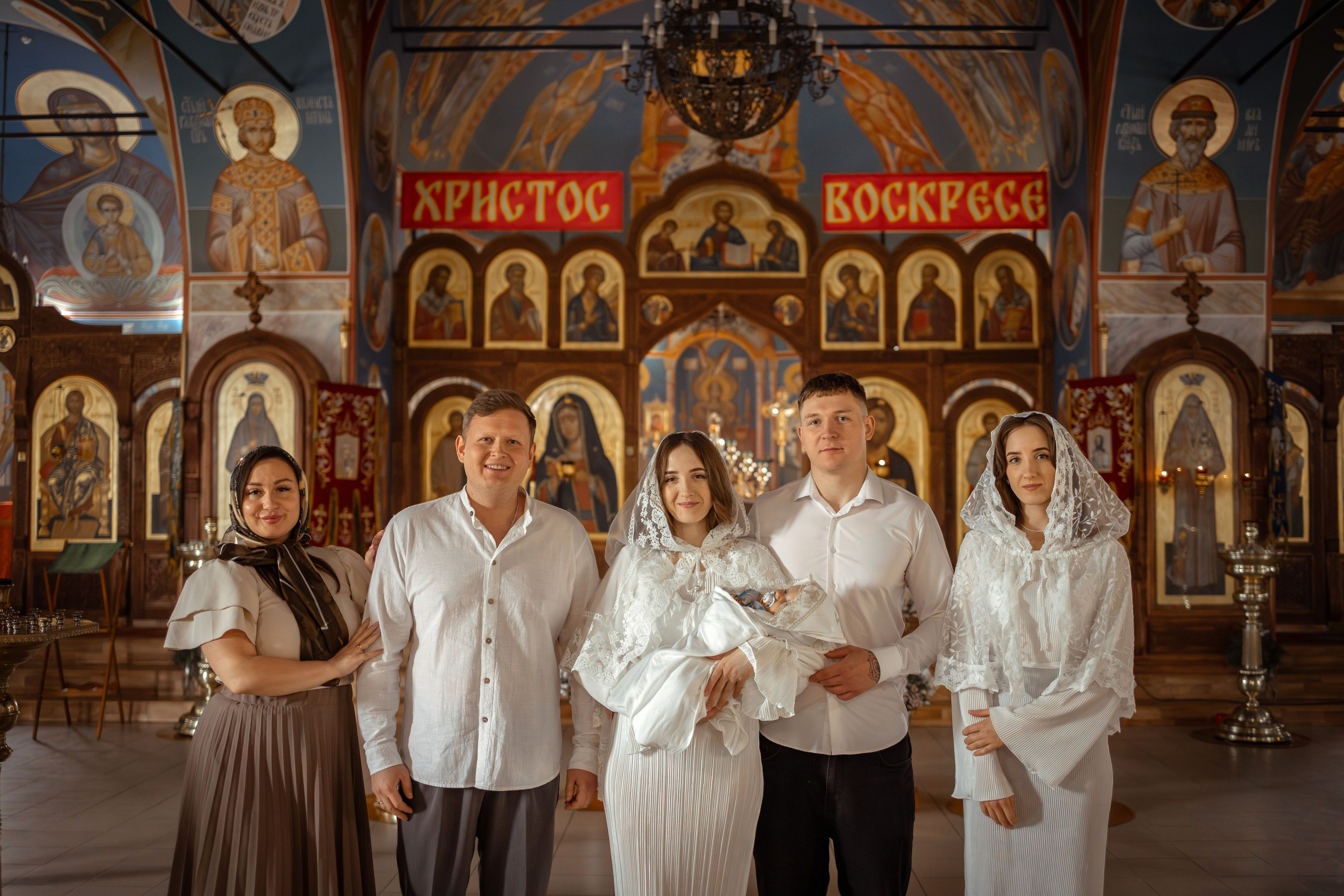 Таинство Крещения младенца в храме в честь святой преподобномученицы великой княгини Елисаветы (г.Белоусово). Надежда Стар семейный и церковный фотограф в Жукове и Калужской области