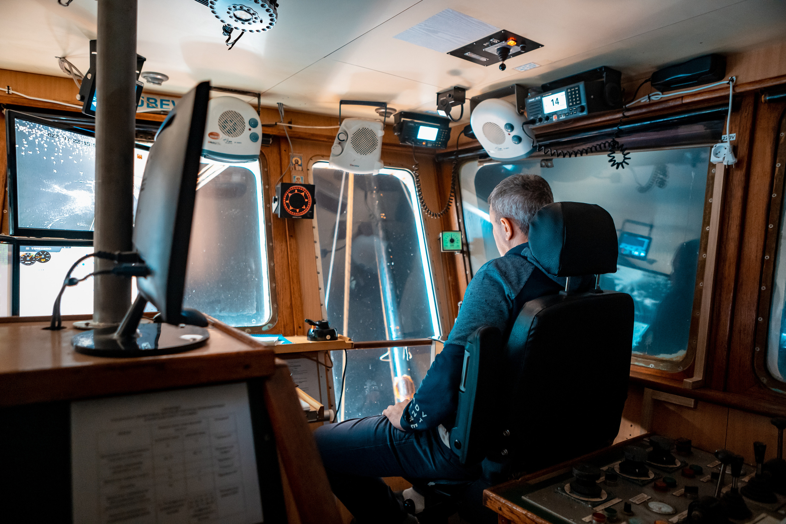 Репортаж из Тихого океана. Марк Шишкин — репортажный фотограф в Воронеже и России