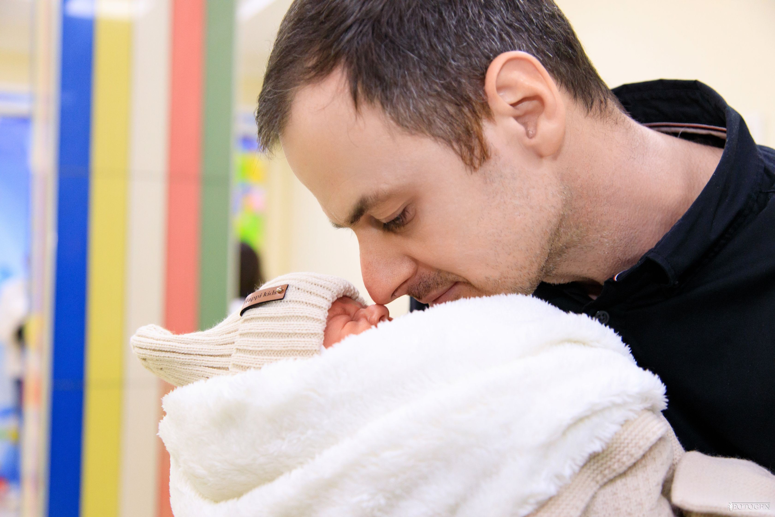 Фотосессия выписки из роддома в Краснодаре | Портфолио Fotogen. Интерьерная фотостудия FOTOGEN г. Краснодар