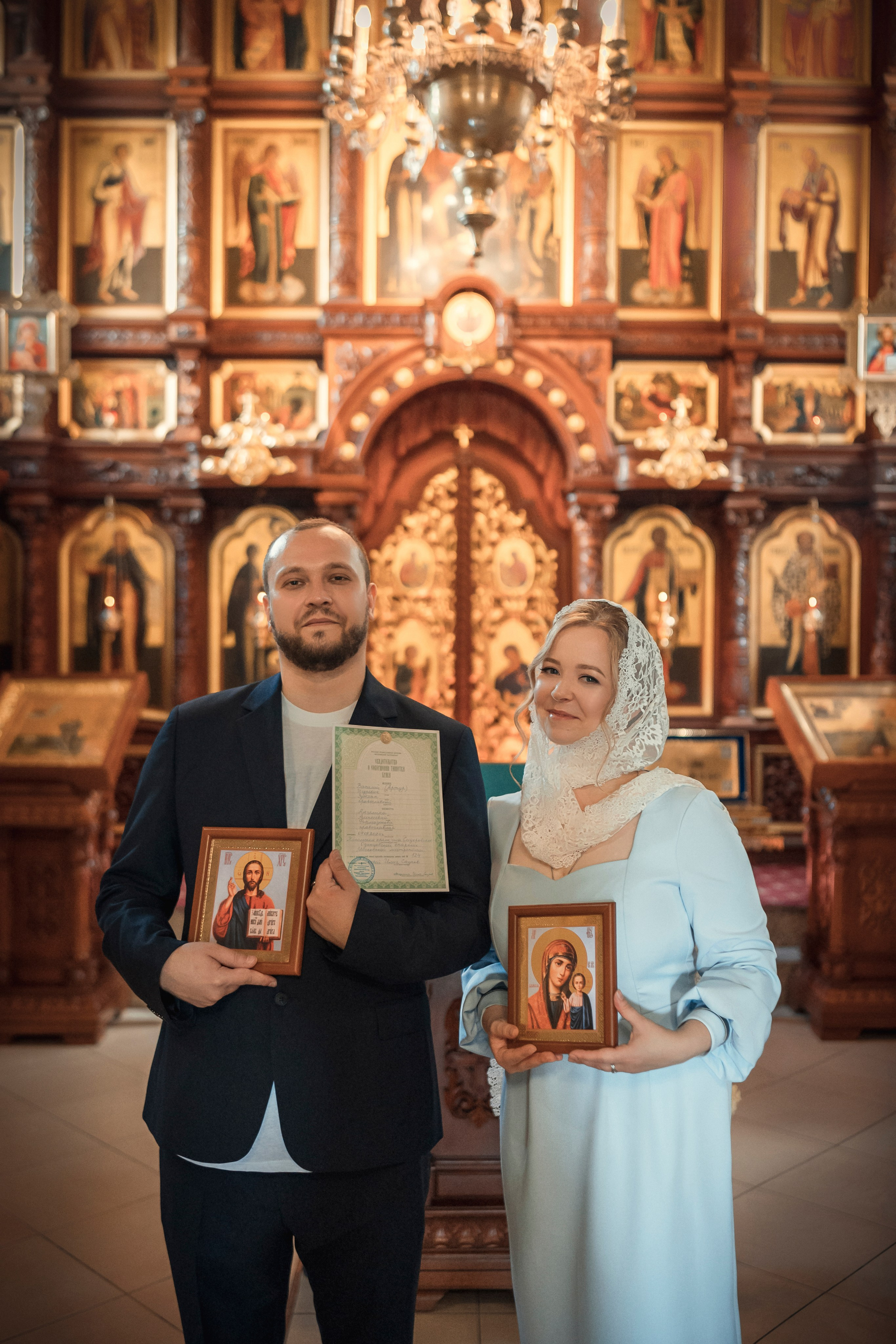 Венчание в Никольском храме, Сидоровское. Семейный фотограф и фотограф на таинства в Москве Юлия Калайджян