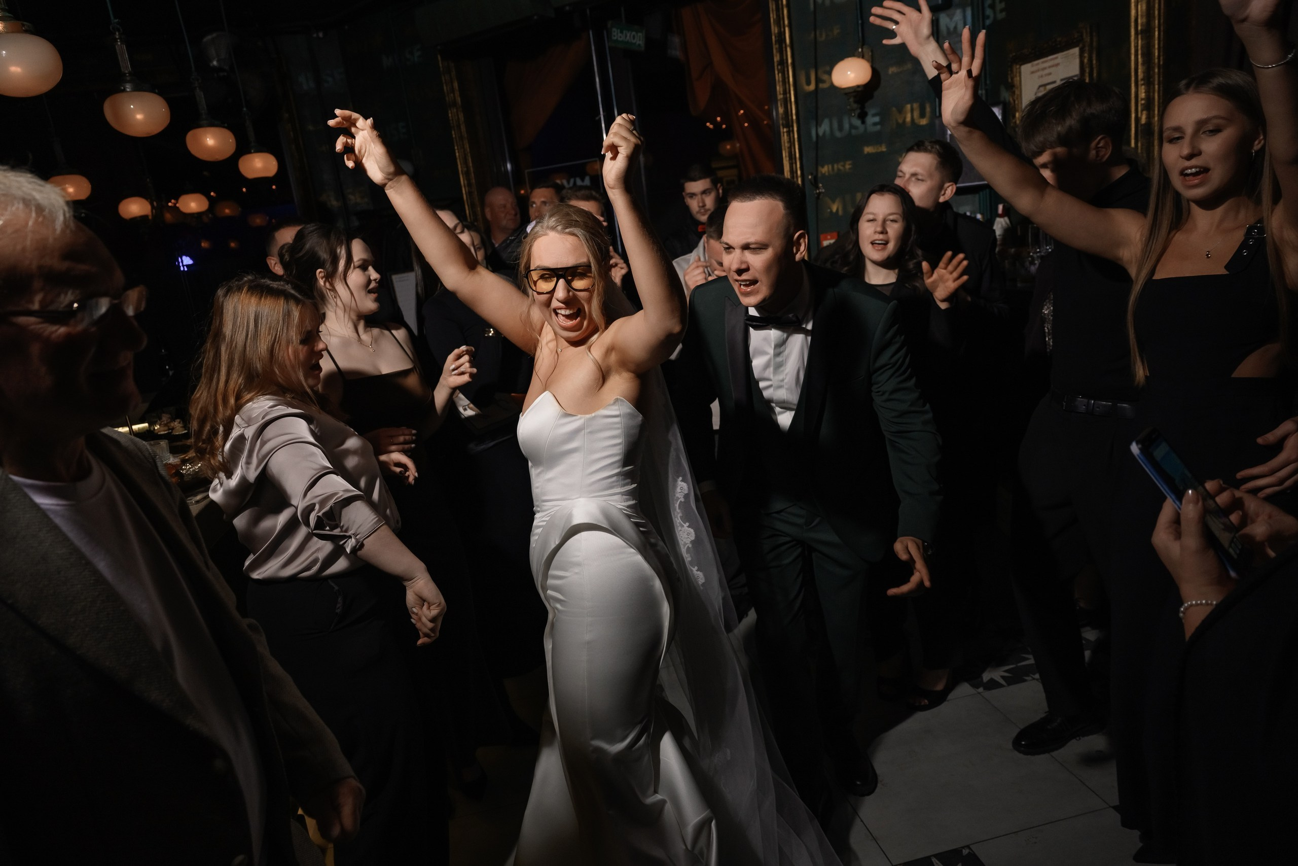 Фотограф на свадьбу Минск Москва Санкт-Петербург Свадебный фотограф Фотограф на свадьбу Репортажный фотограф Love Story Свадебная прогулка. Свадебный фотограф — Крюков Константин