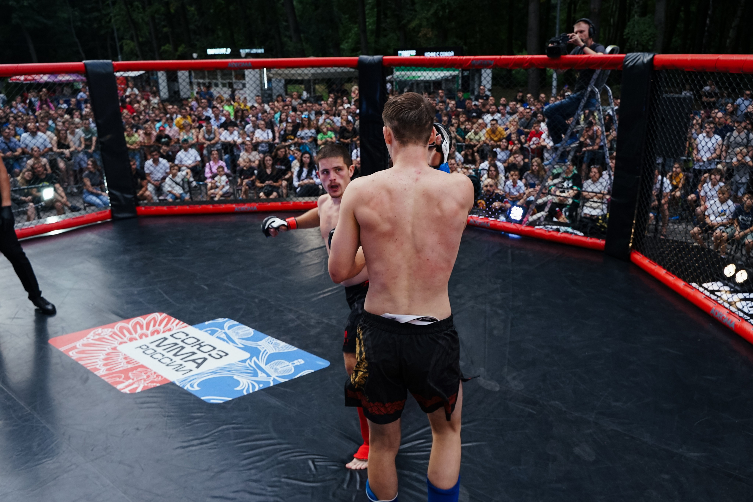 Вечер боев в ЦПКиО. Фотограф Надежда Погребняк | Рязань | Москва