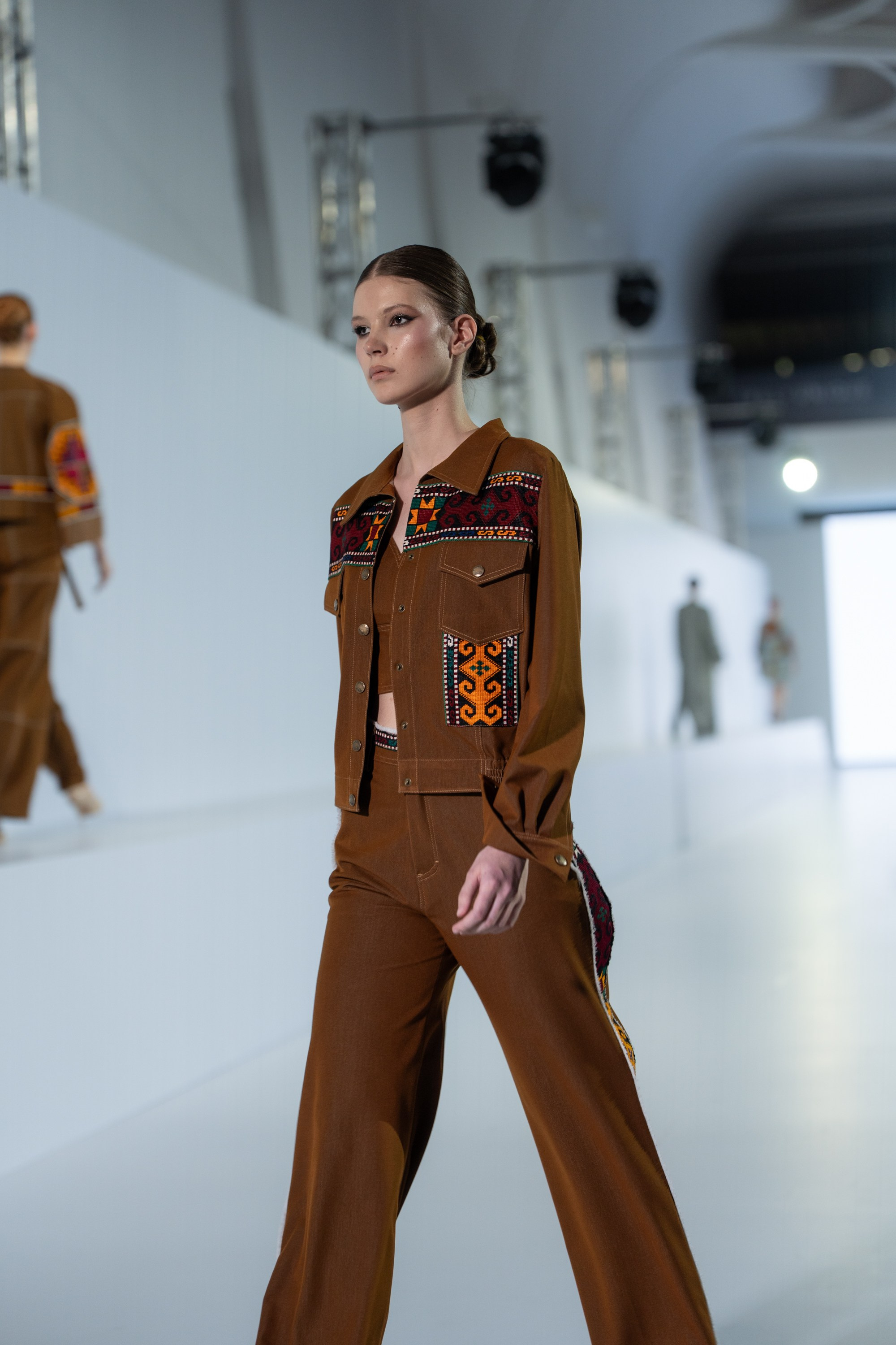 Umed Kuchkaliev. Сайт Алматинского НЮ АРТ, будуар и фэшн фотографа Дениса Карпенко