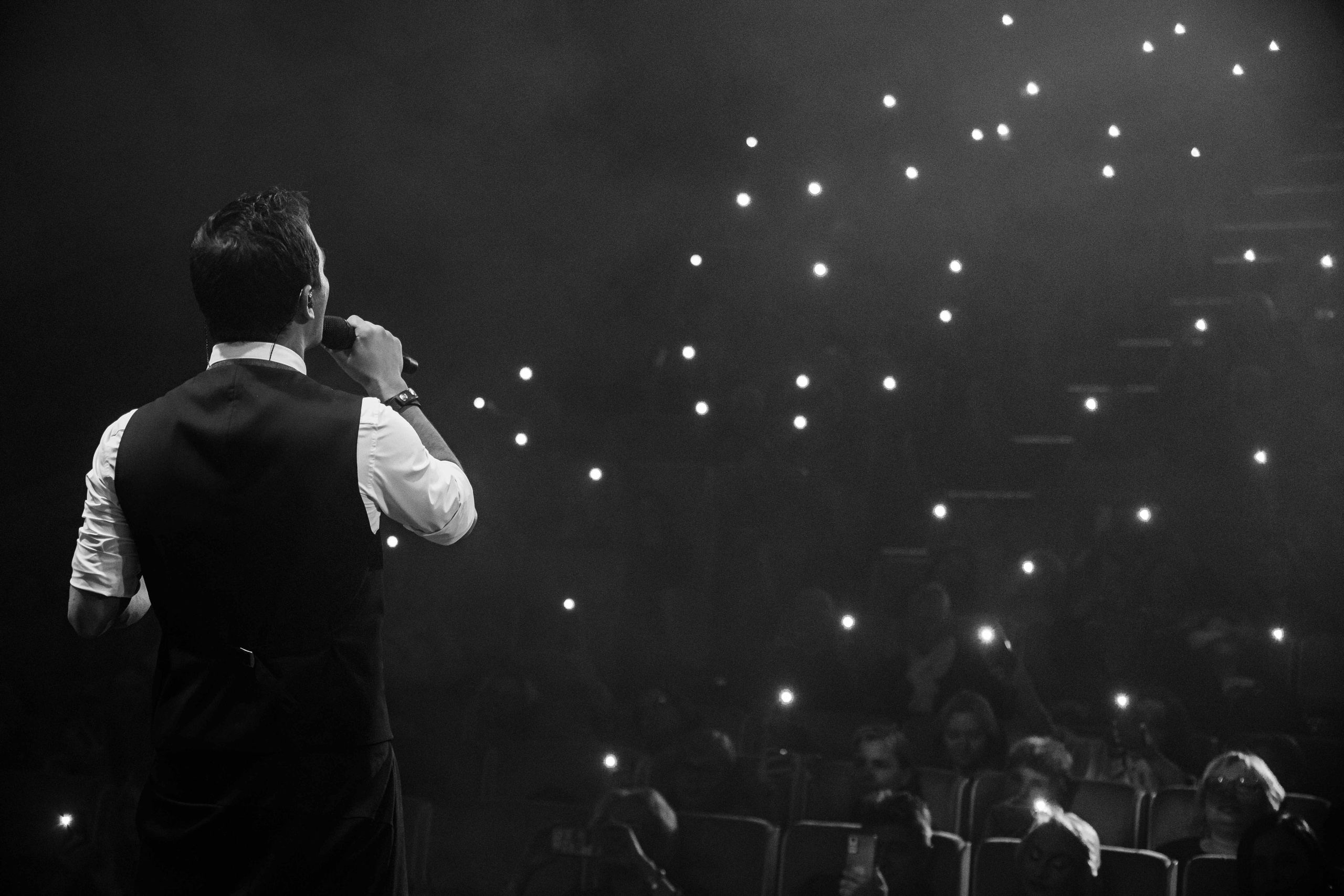 Концертное. ЧБ Фотограф Ольга Лесли