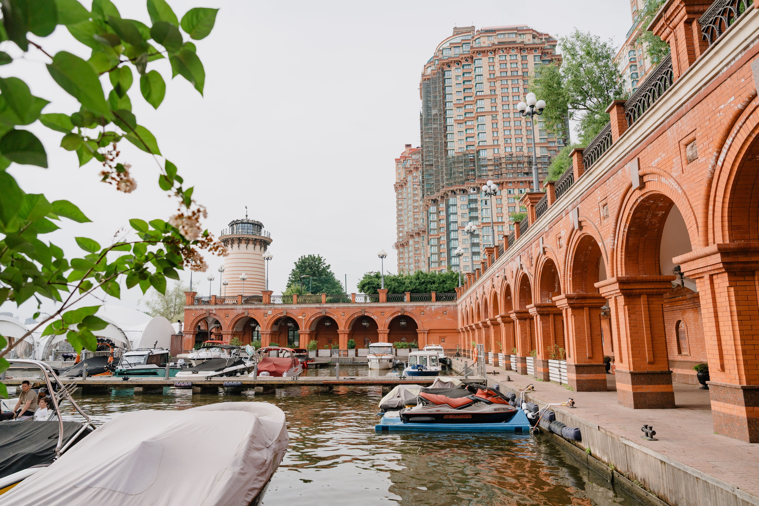 Ресторан для предложения руки и сердца «Ривер Клаб» (River Club Moscow). Свадебный фотограф в Москве — свадебные фотосессии. Видеограф Москва