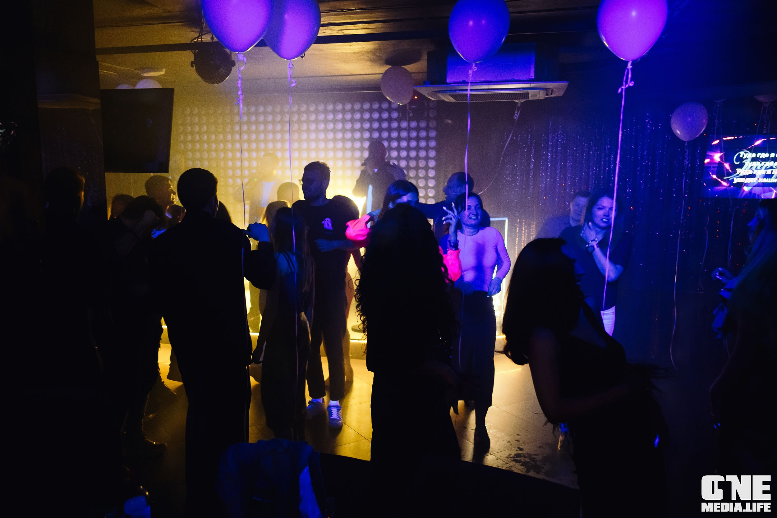 Фоторепортаж из караоке-клуба Эйфория. One Media Life: фоторепортажи, фотоотчеты с мероприятий и заведений