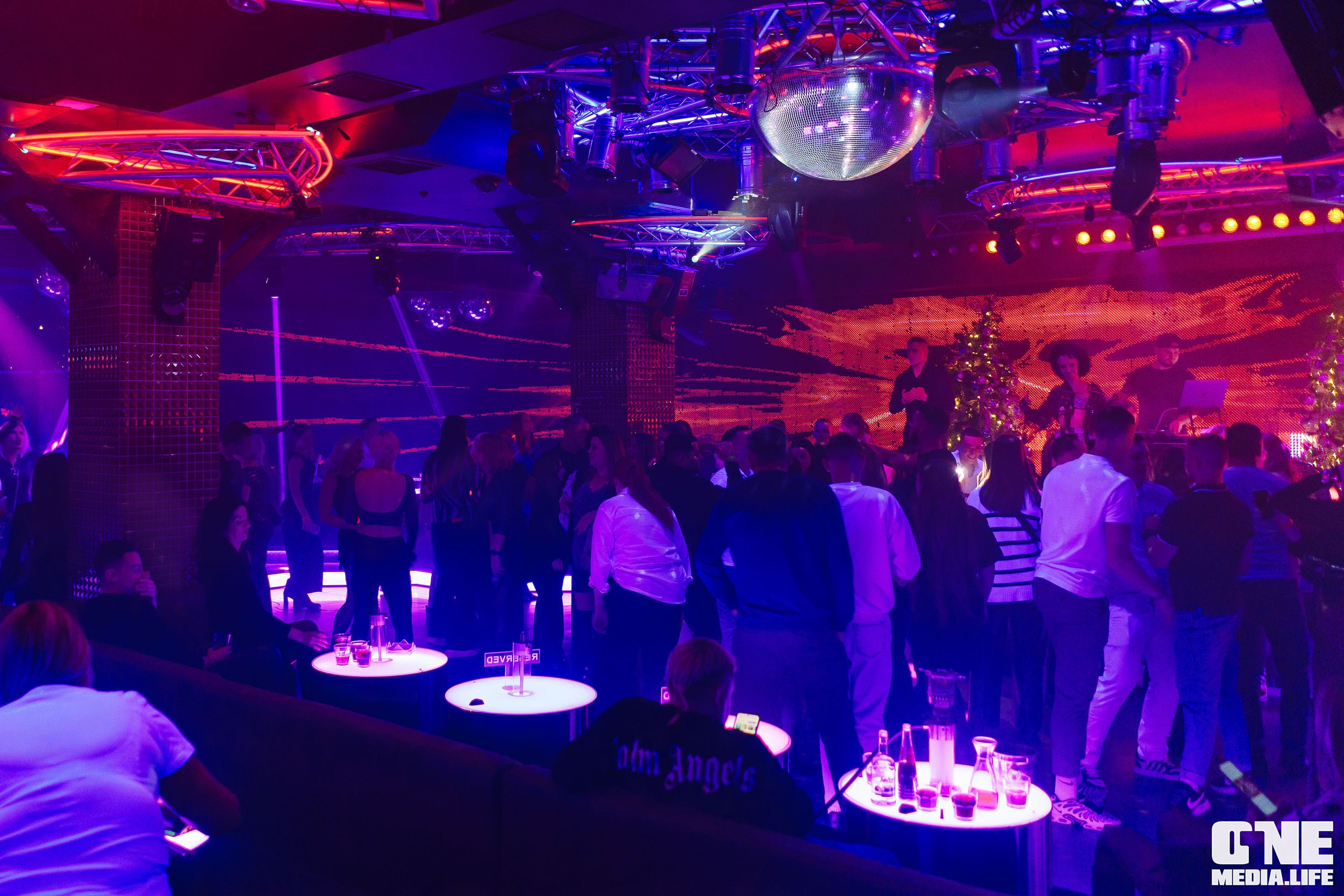Фоторепортаж из РК Планета. One Media Life: фоторепортажи, фотоотчеты с мероприятий и заведений