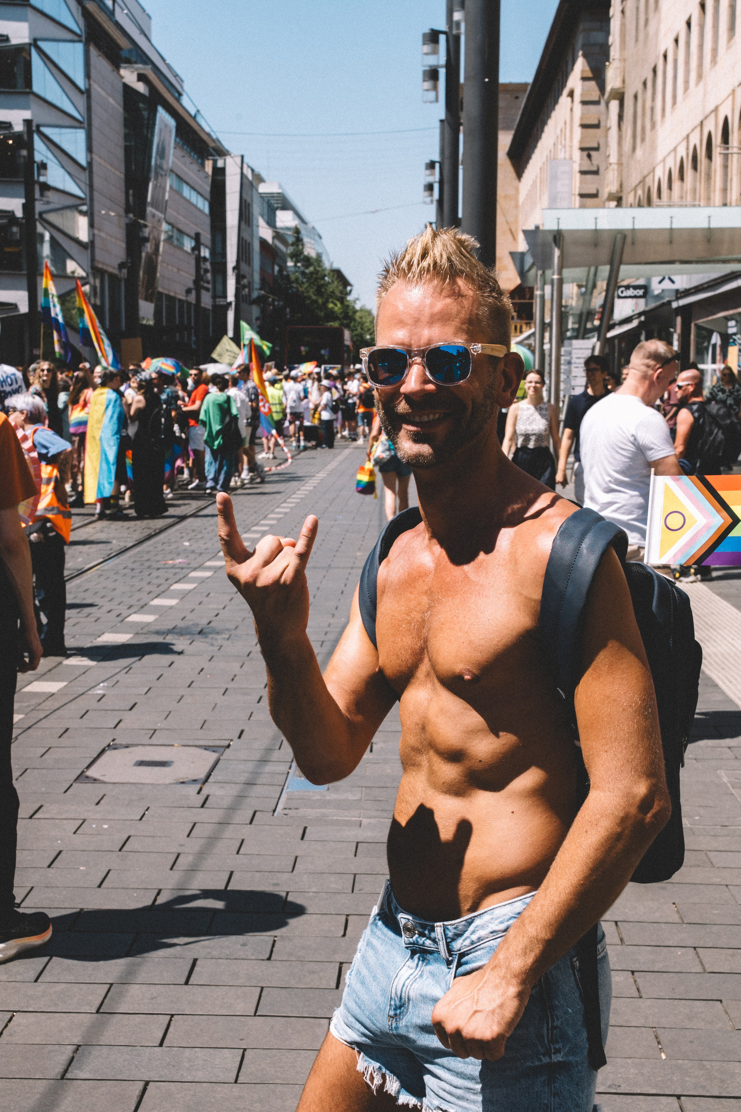 Pride 2026. ЮRA. Ich mache es schön
